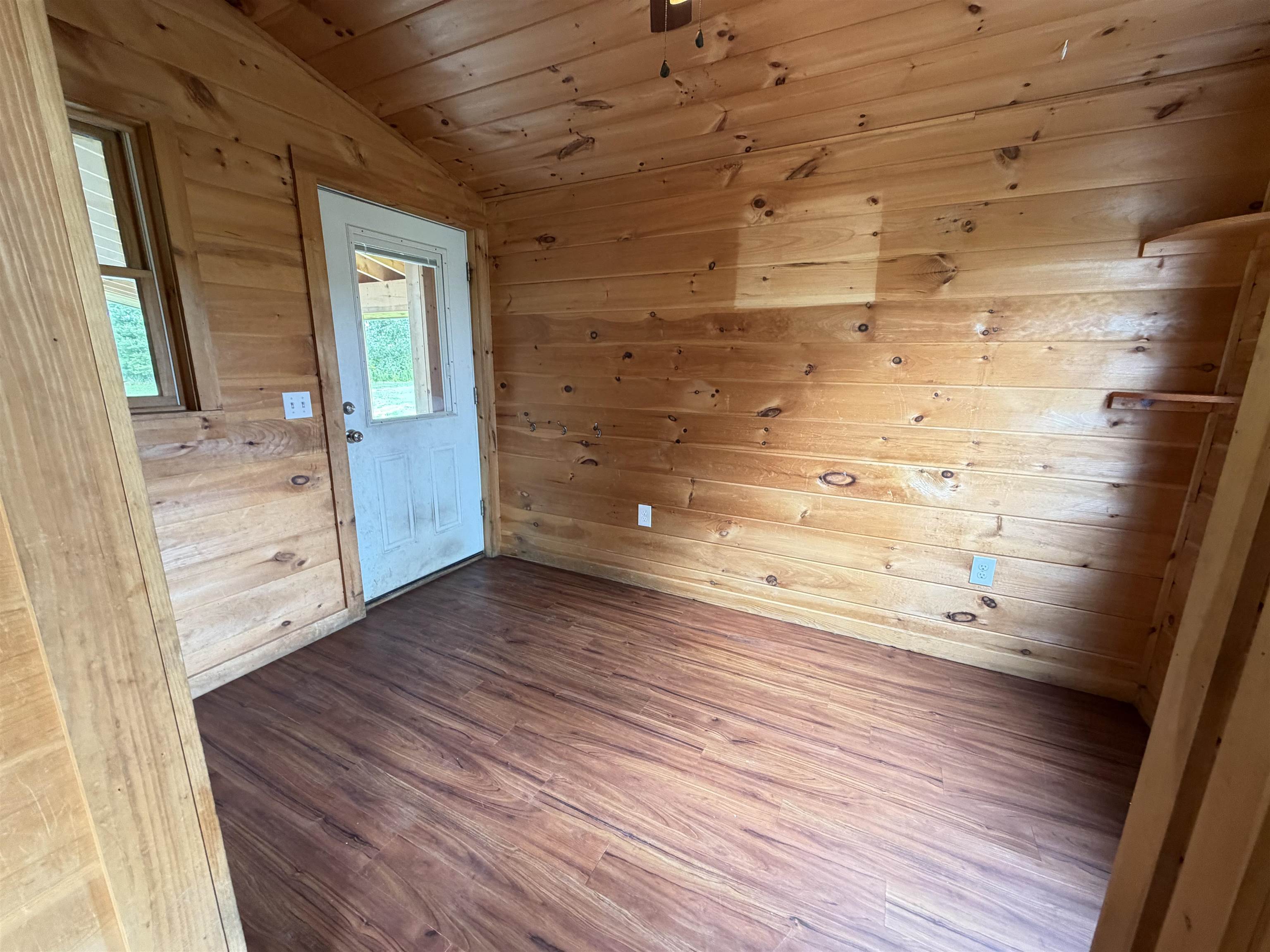 1298 Stage Road Property Photo 6
