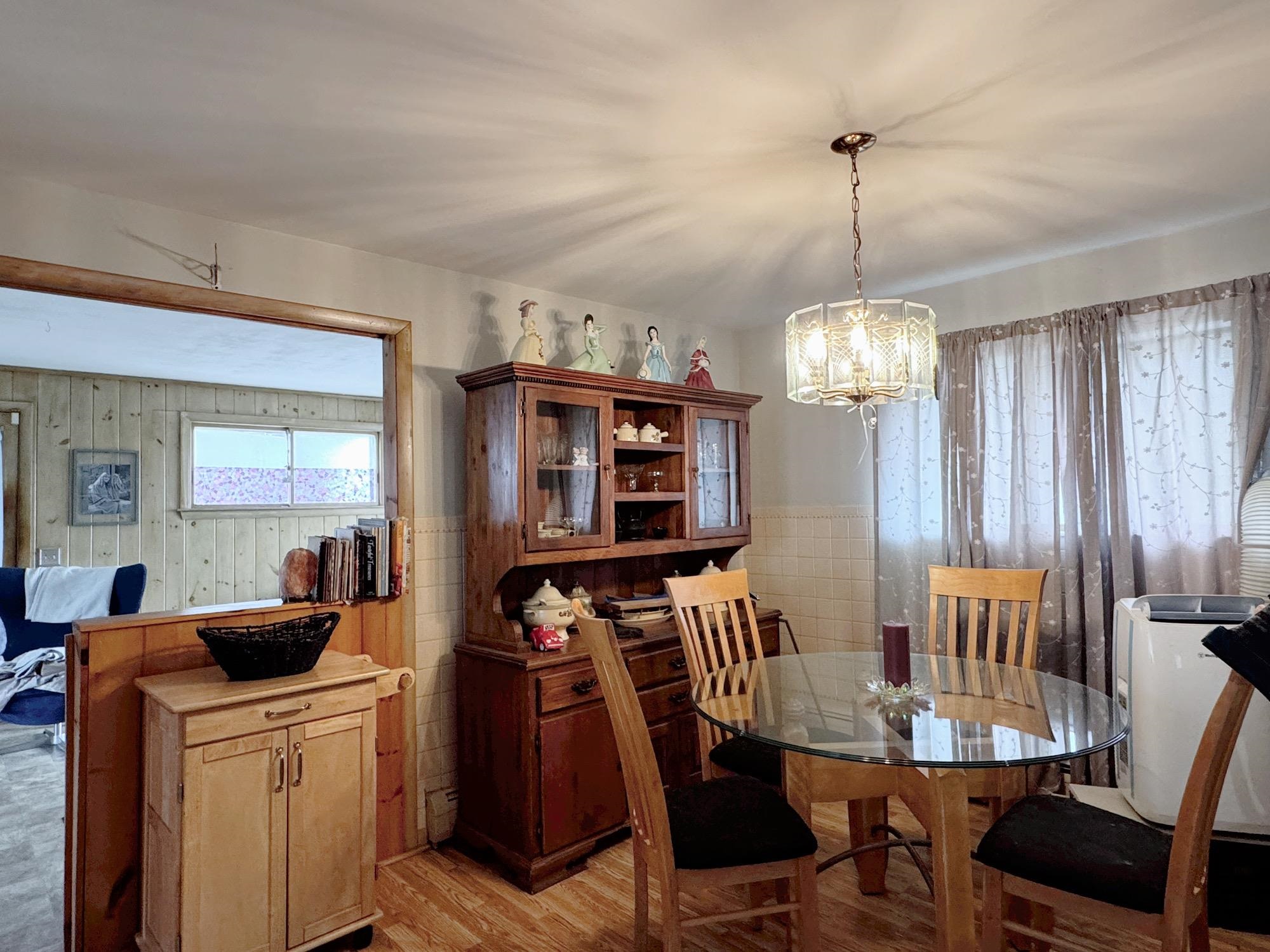 247 S Jewett Street Property Photo 11