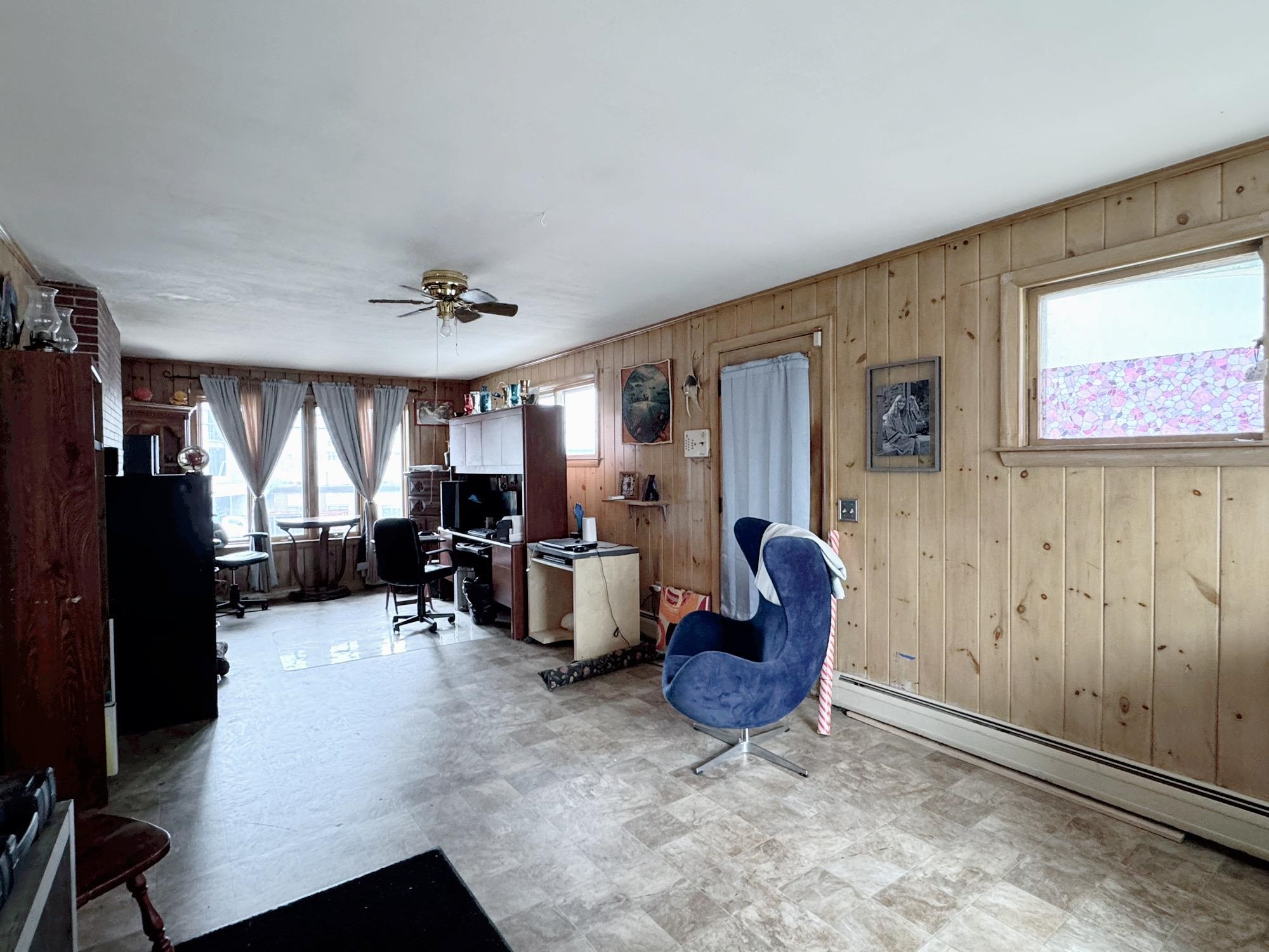 247 S Jewett Street Property Photo 17