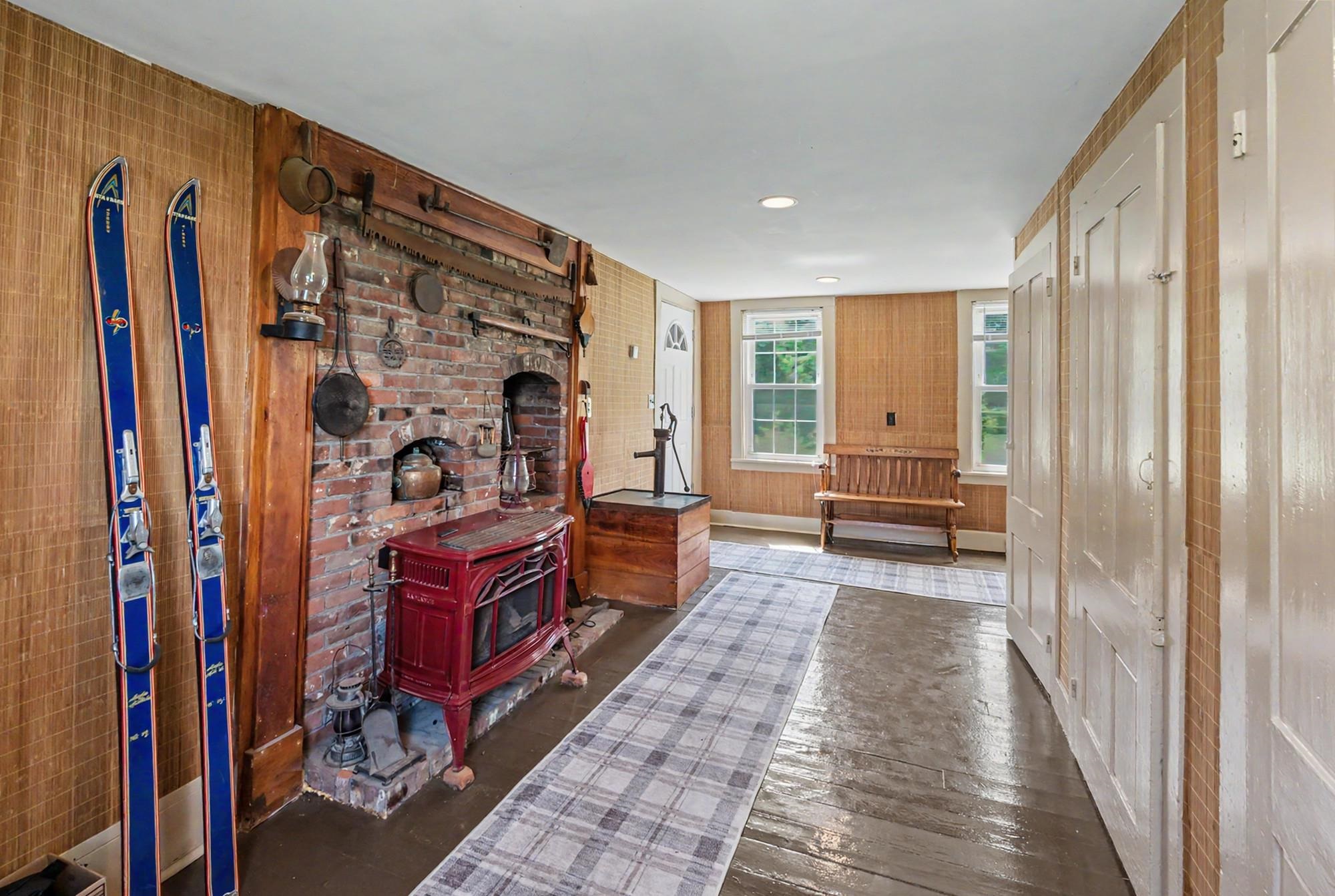 82 White Hill Road Property Photo 14