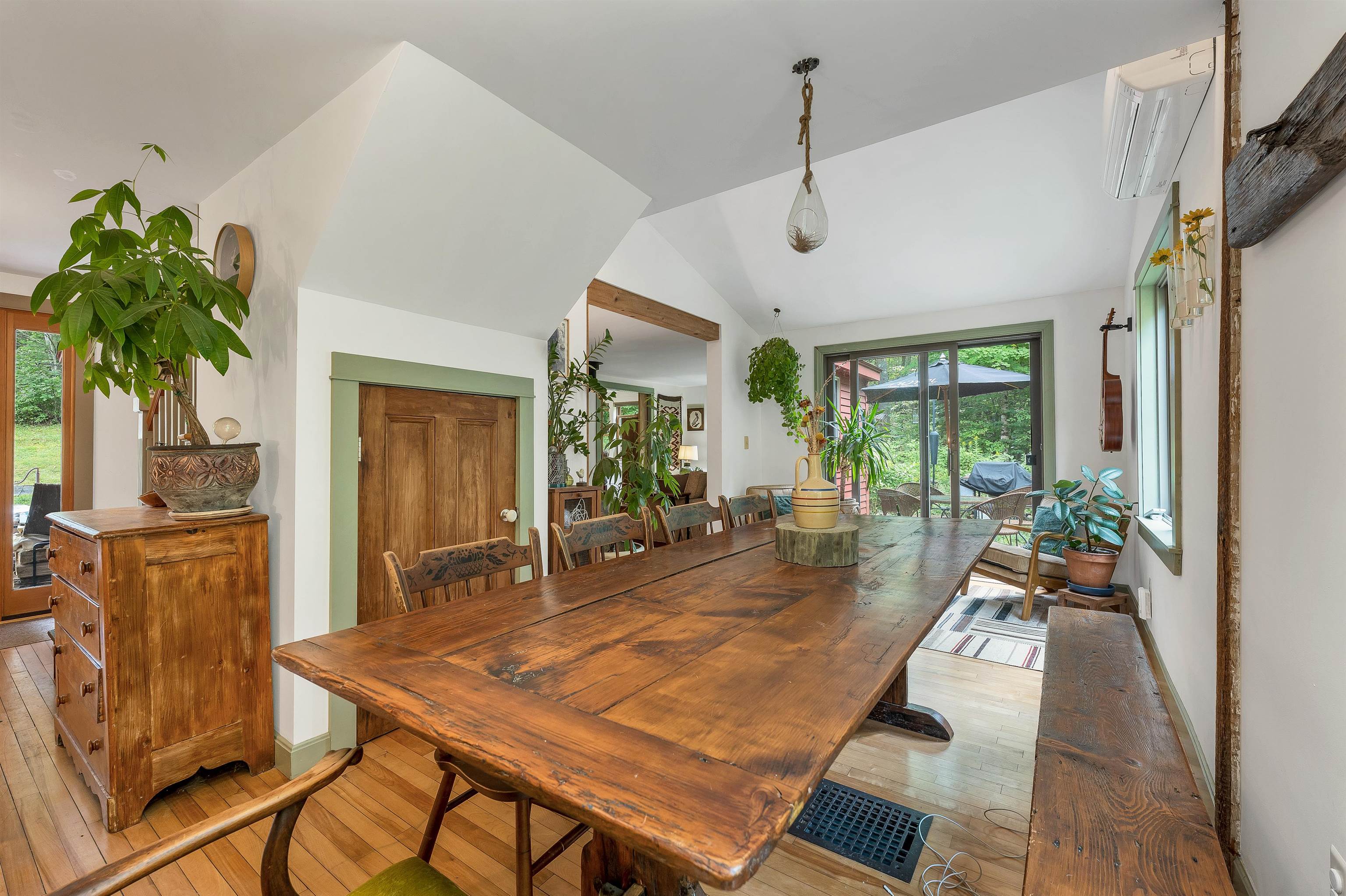 170 Packers Falls Road Property Photo 17