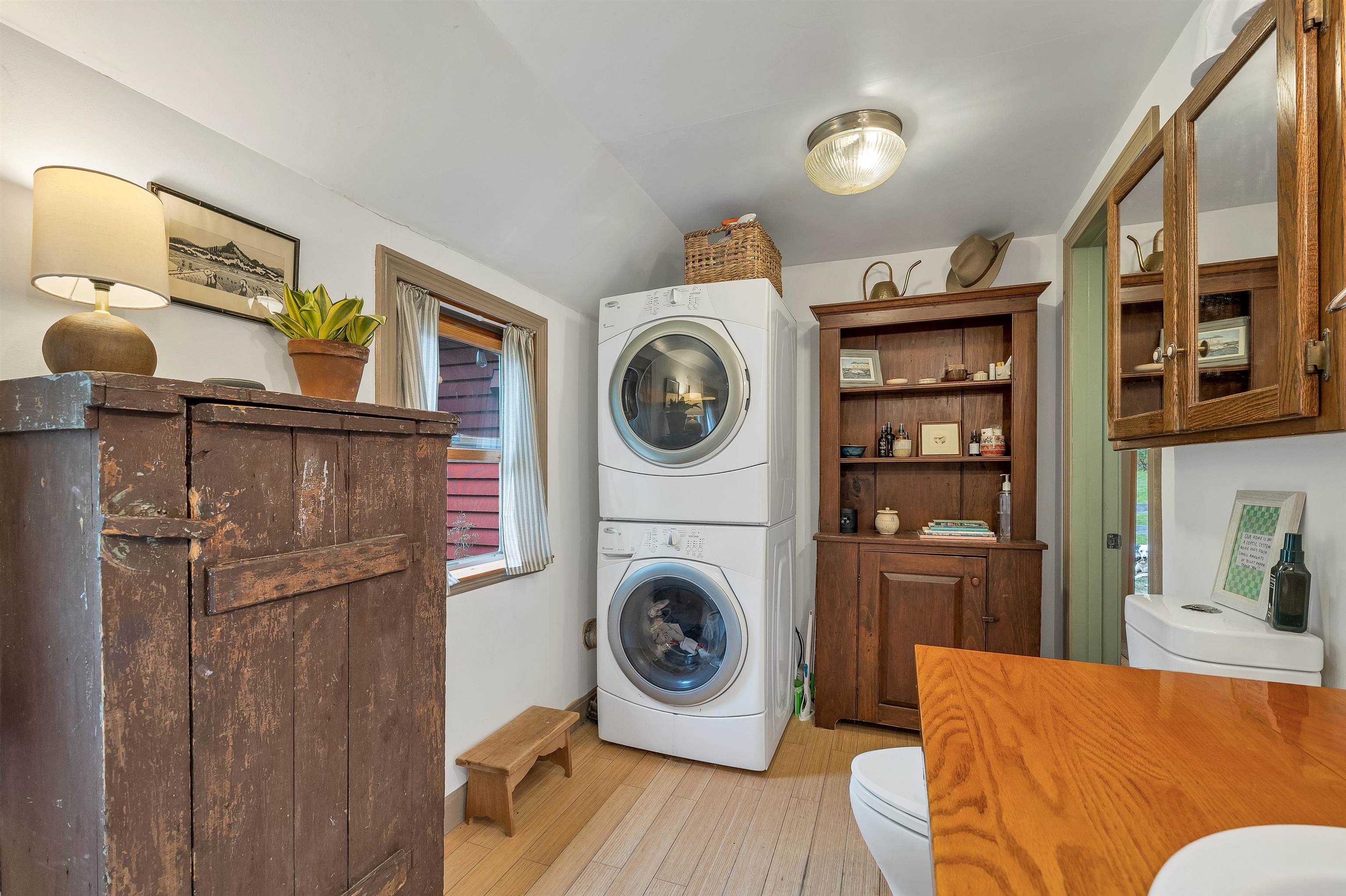 170 Packers Falls Road Property Photo 36