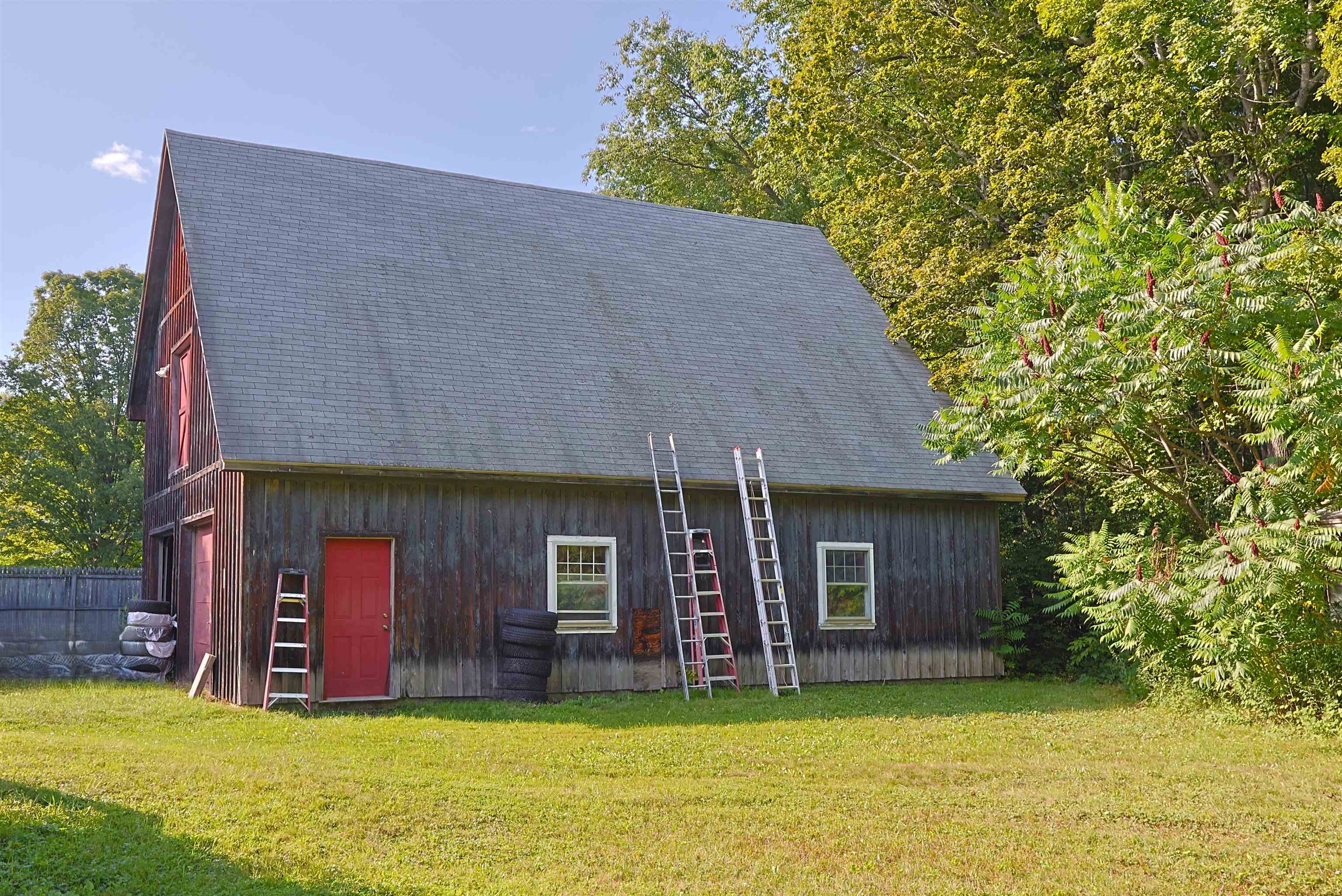 86 Brownsville Road Property Photo 3