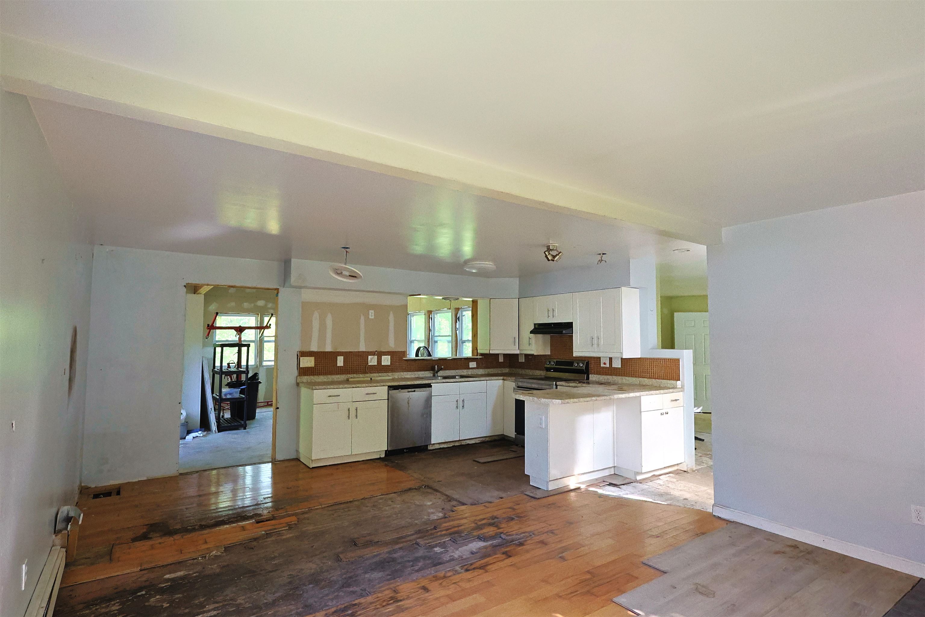 86 Brownsville Road Property Photo 20