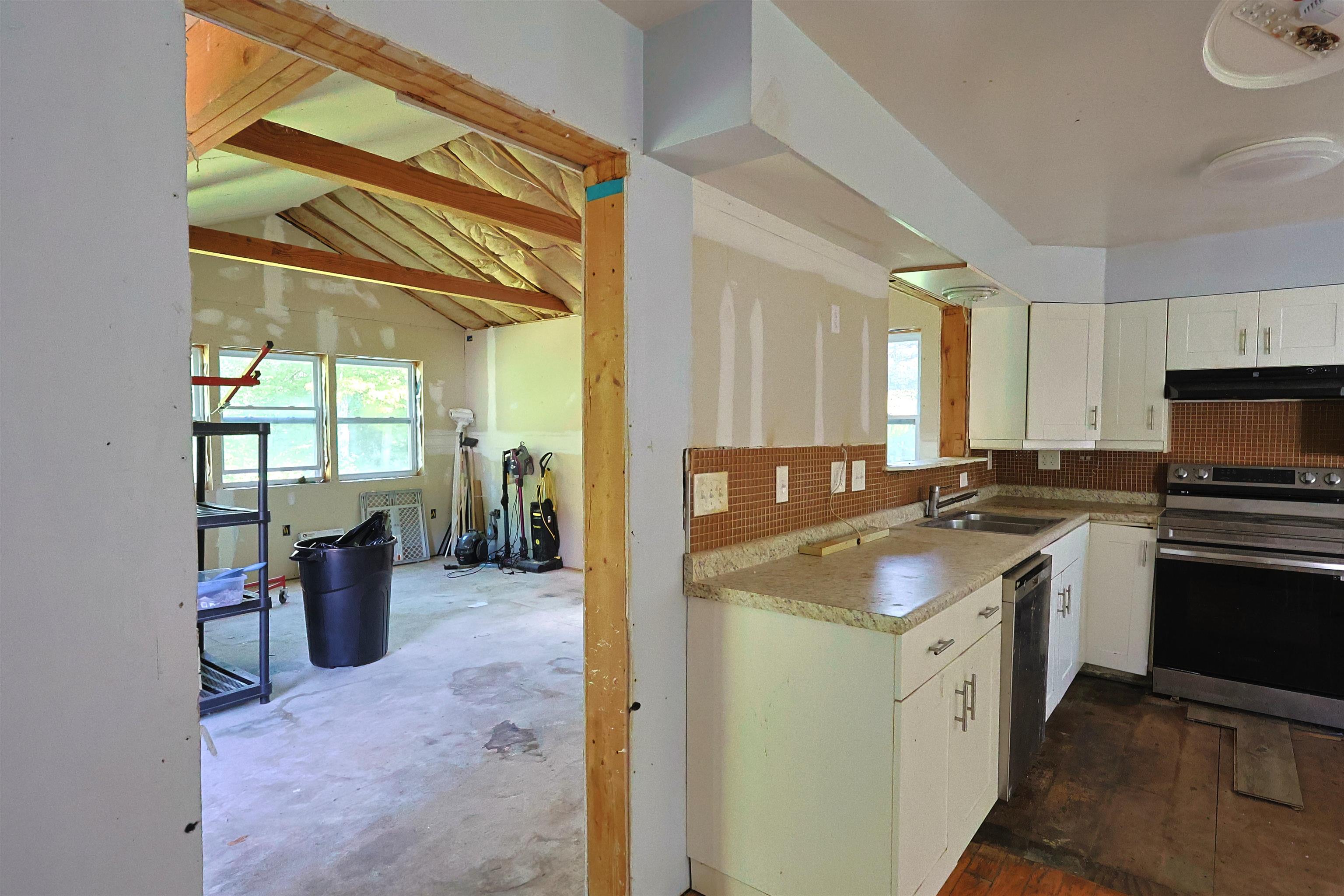 86 Brownsville Road Property Photo 21