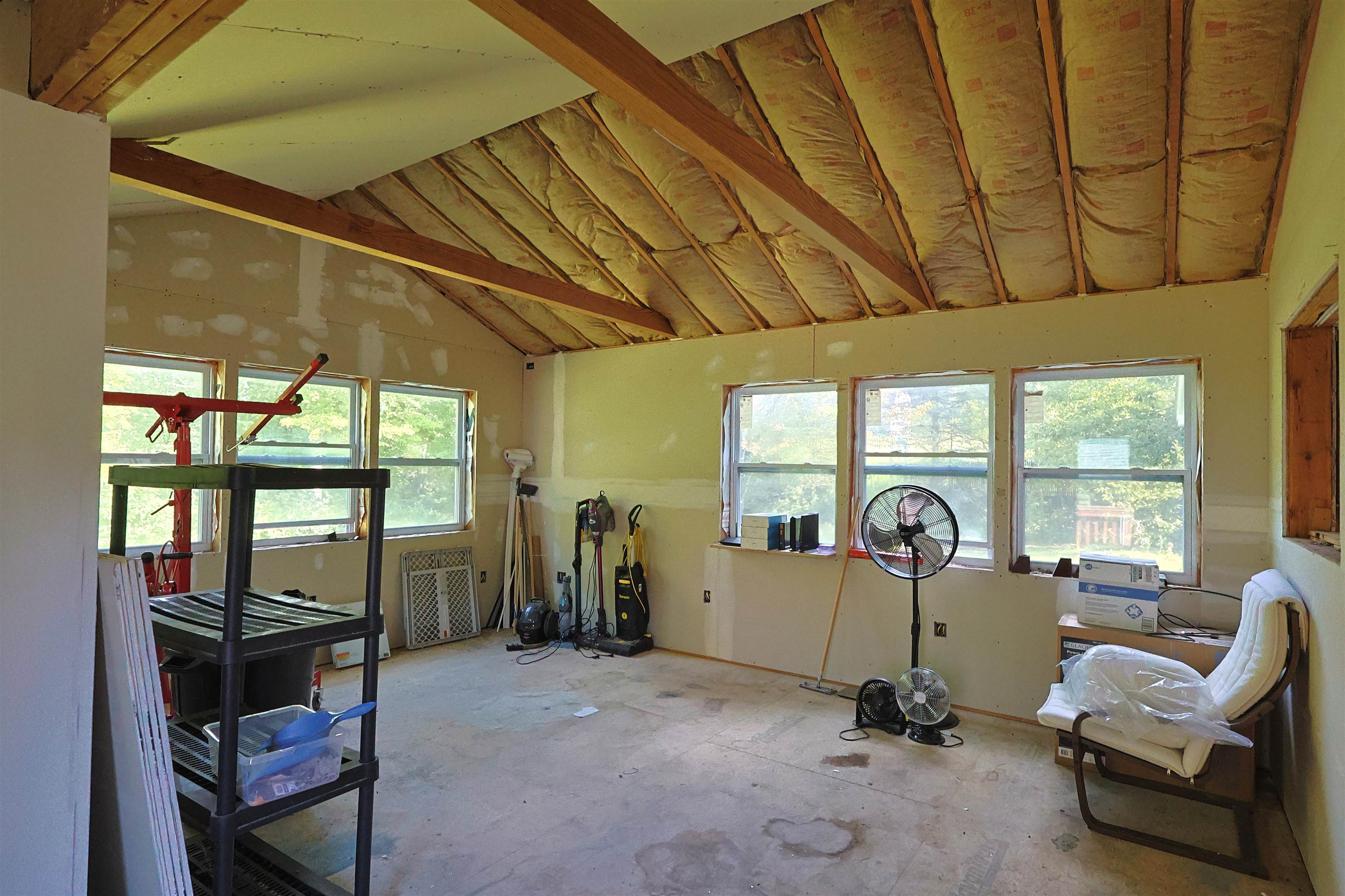 86 Brownsville Road Property Photo 22
