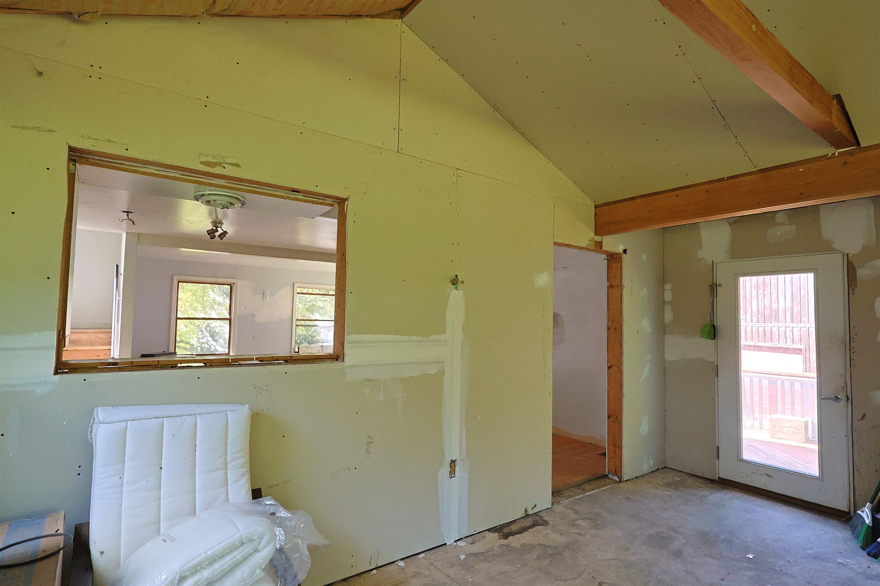 86 Brownsville Road Property Photo 23