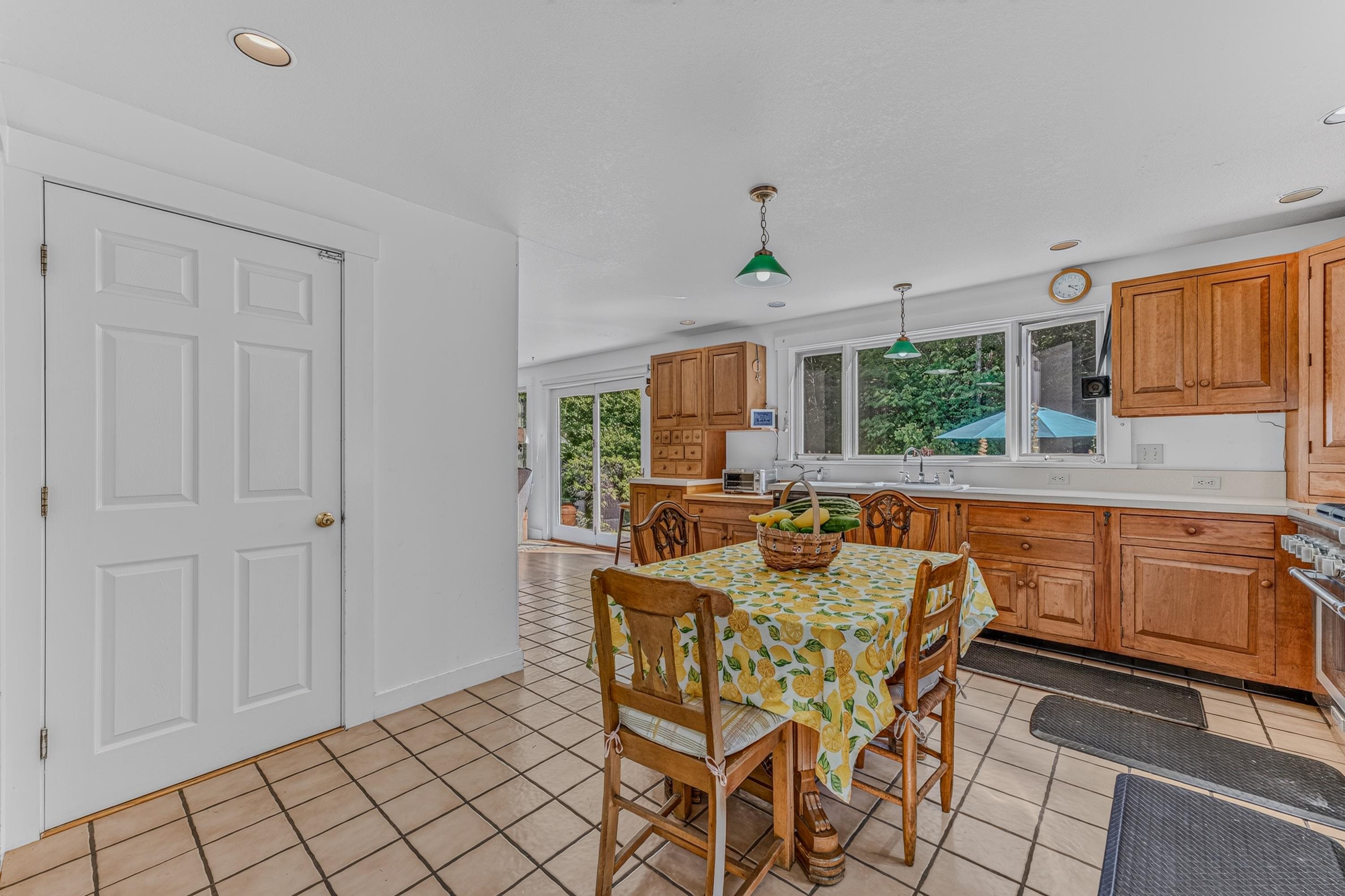 381 Toad Hill Road Property Photo 23