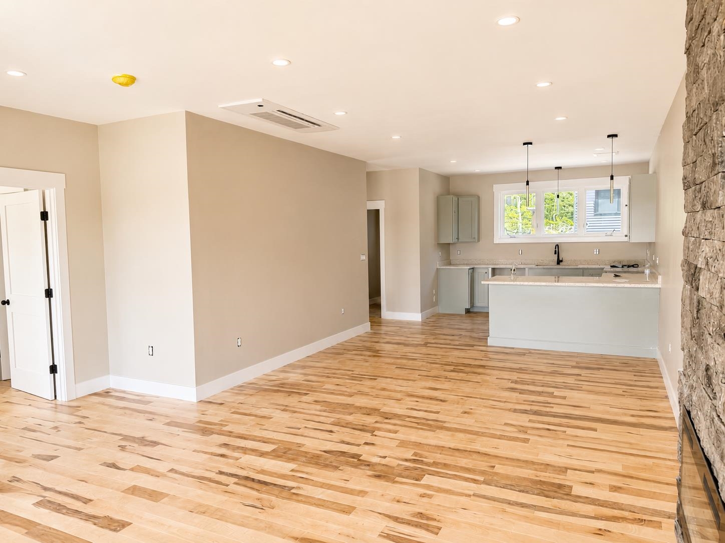 12 Cobblestone Court Property Photo 6