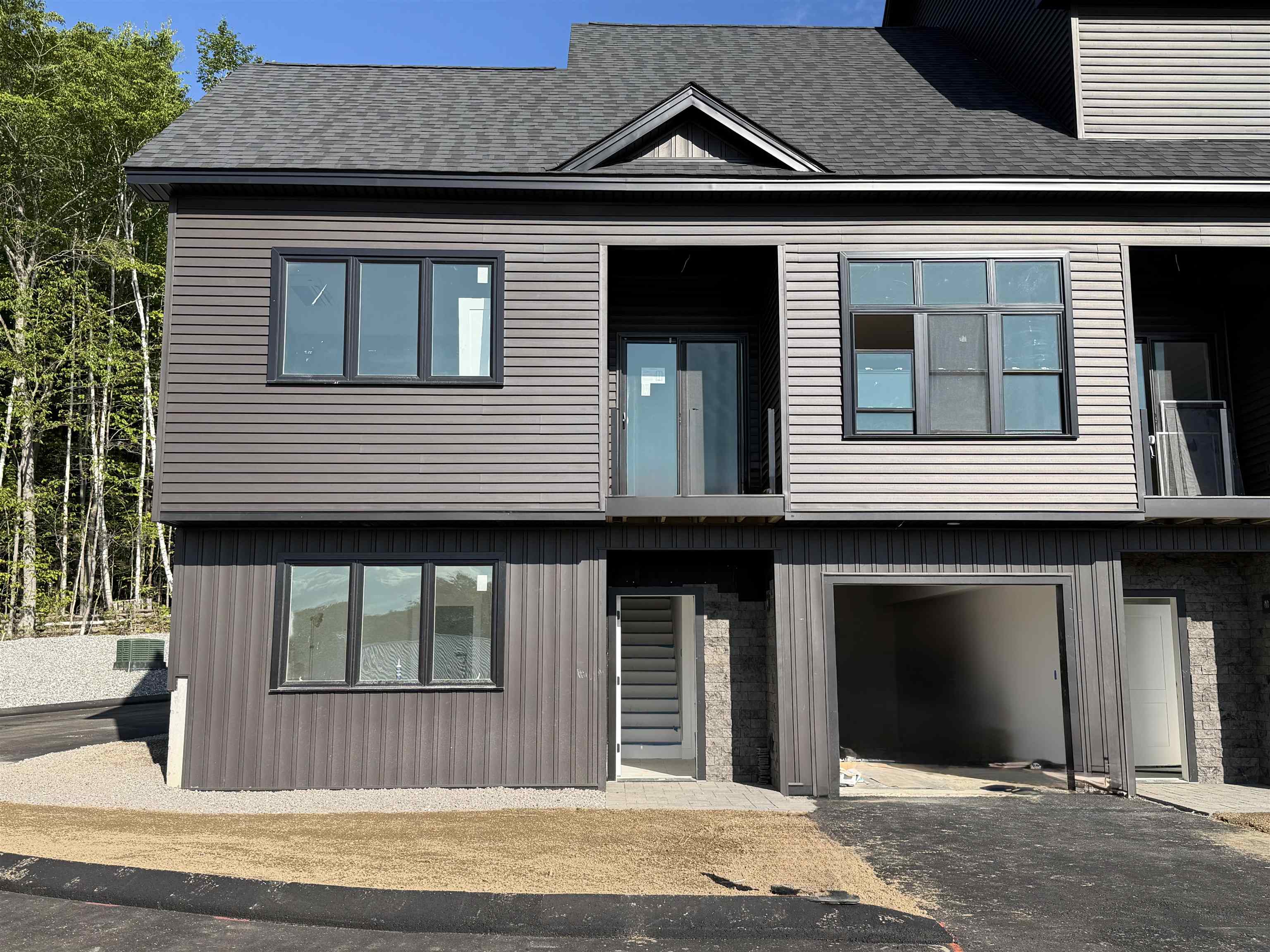 12 Cobblestone Court Property Photo 18
