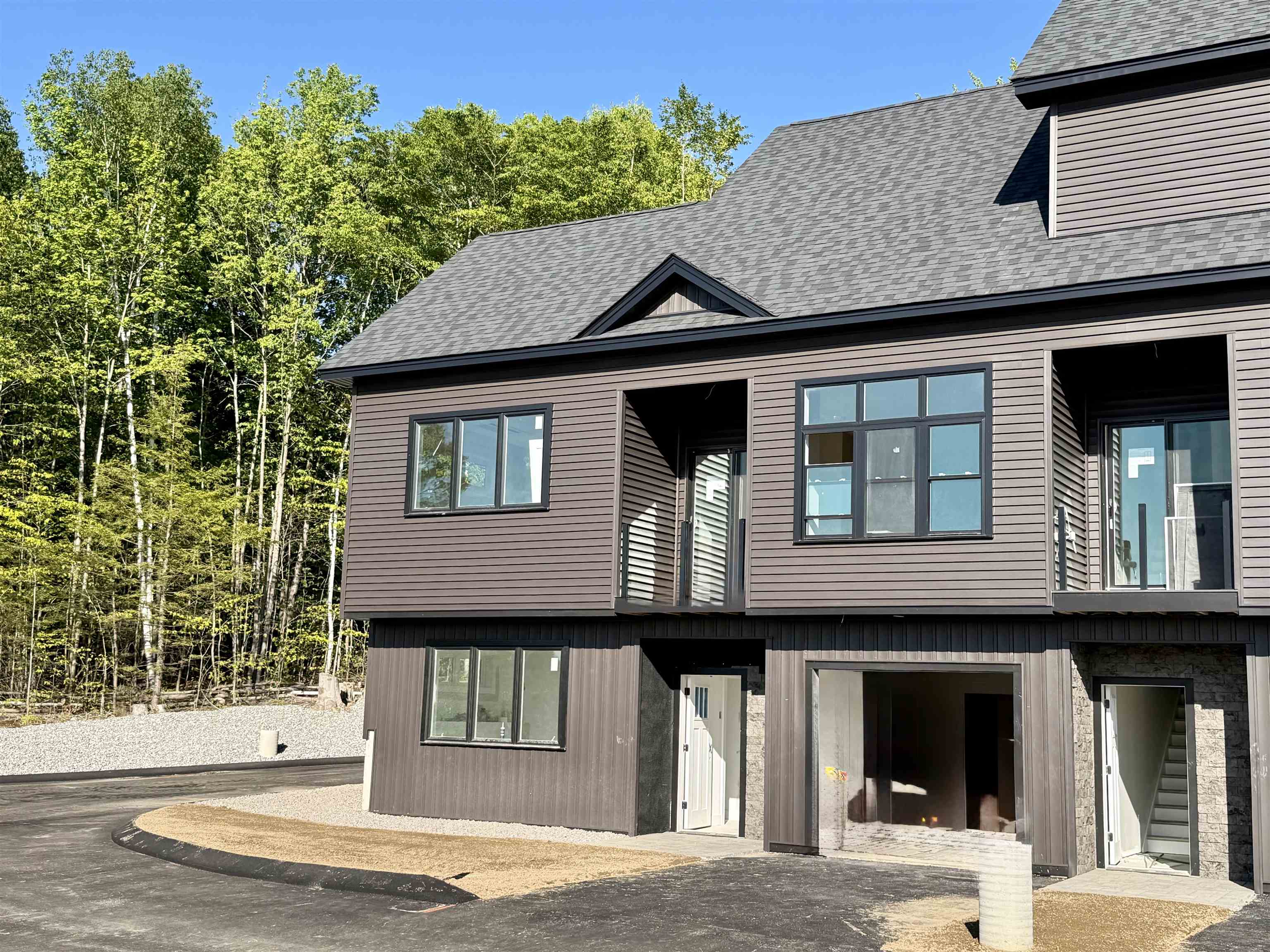 12 Cobblestone Court Property Photo 20