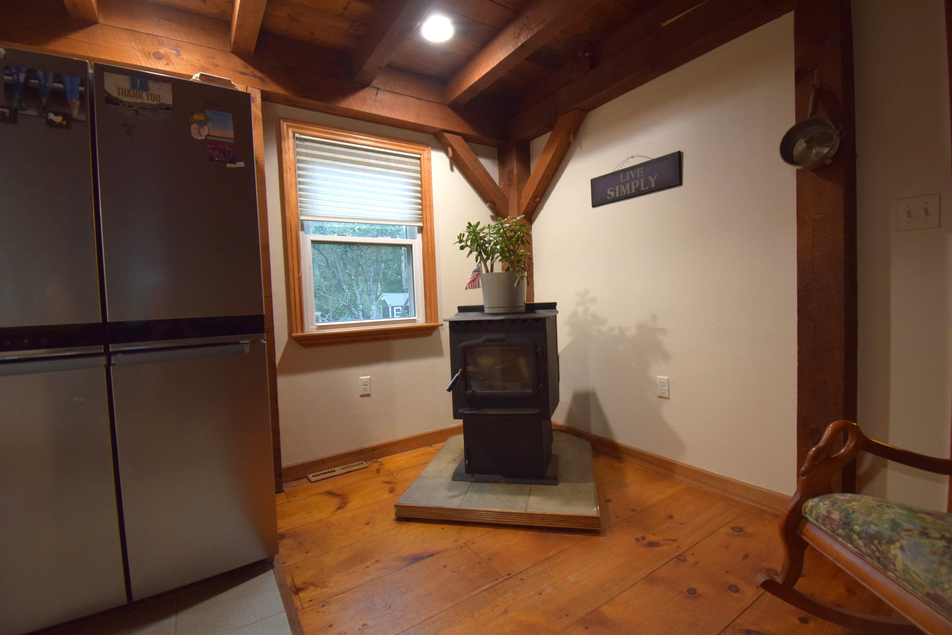 287 Middle Road Property Photo 7