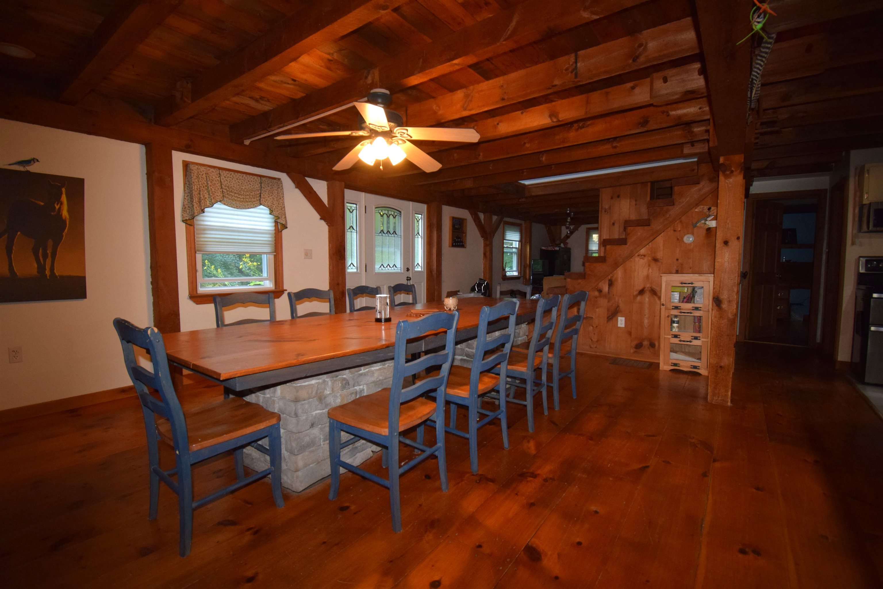 287 Middle Road Property Photo 14