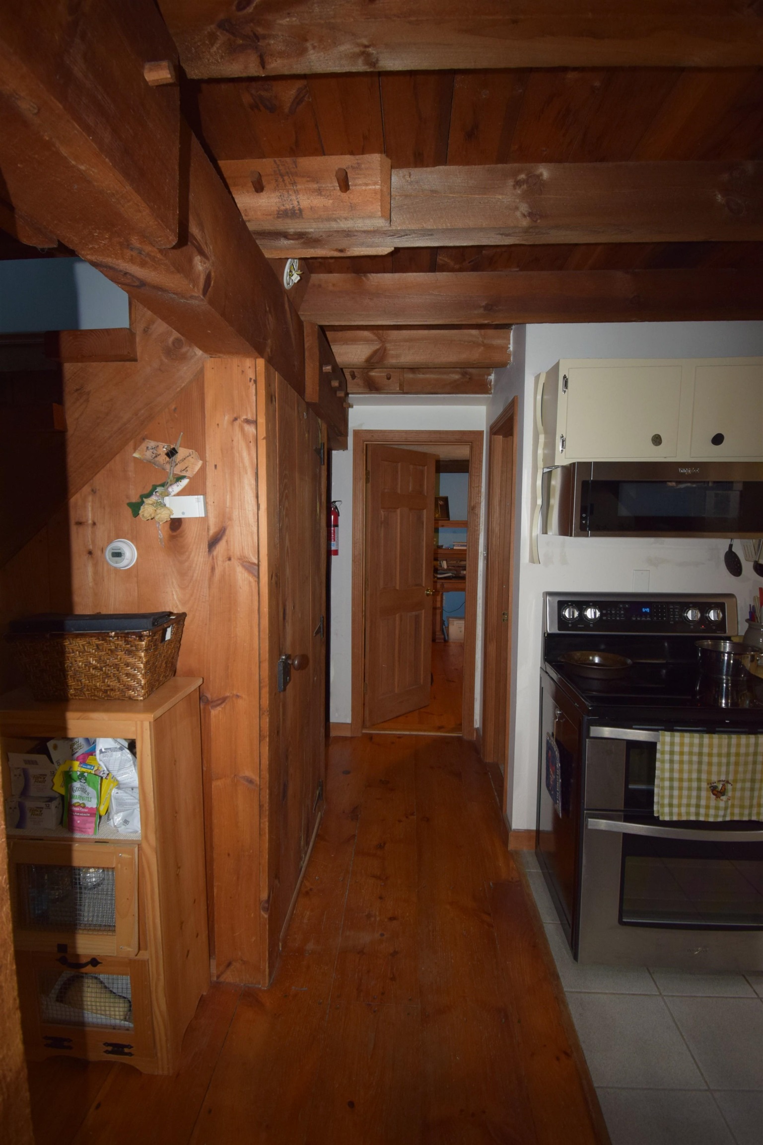 287 Middle Road Property Photo 16
