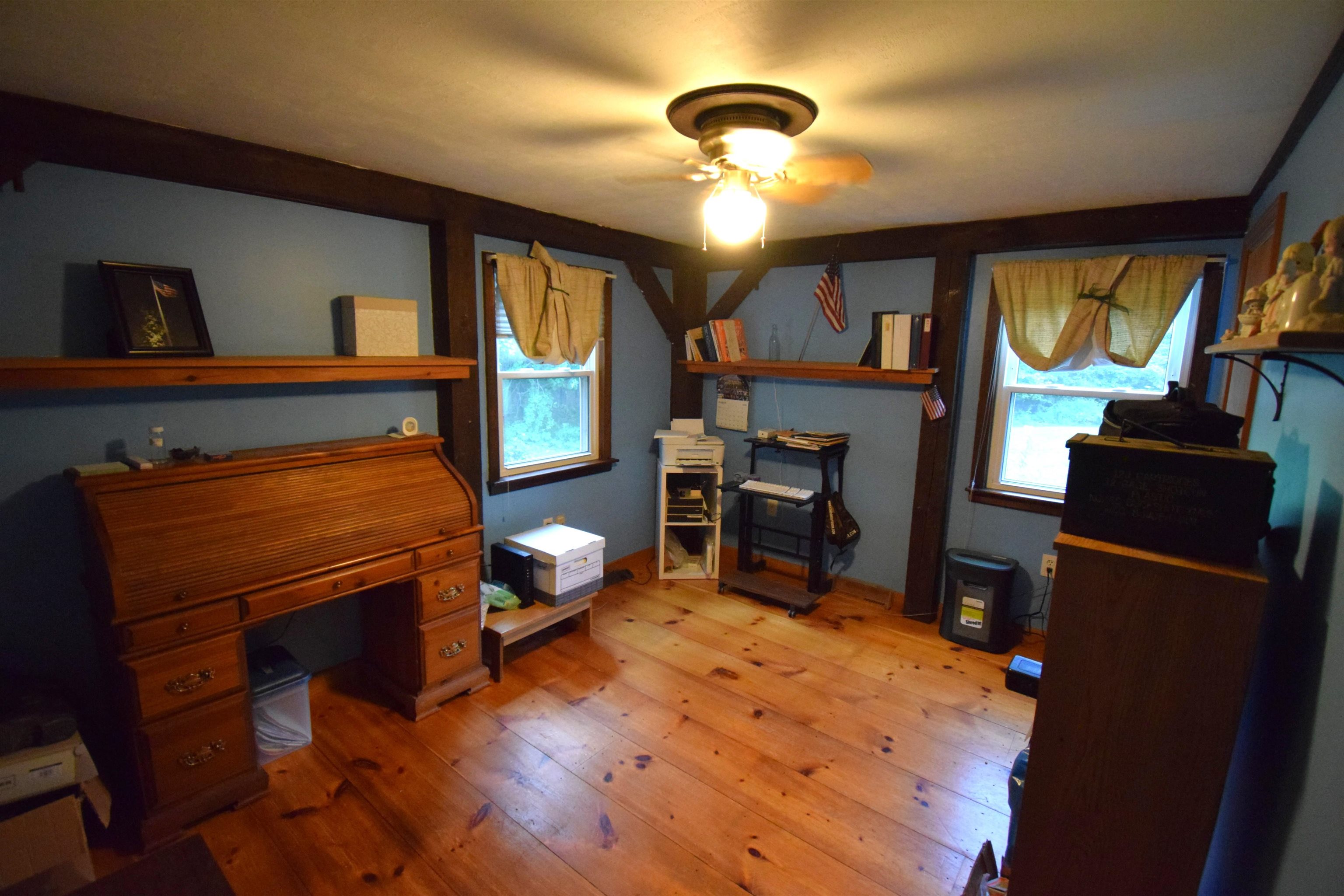 287 Middle Road Property Photo 18