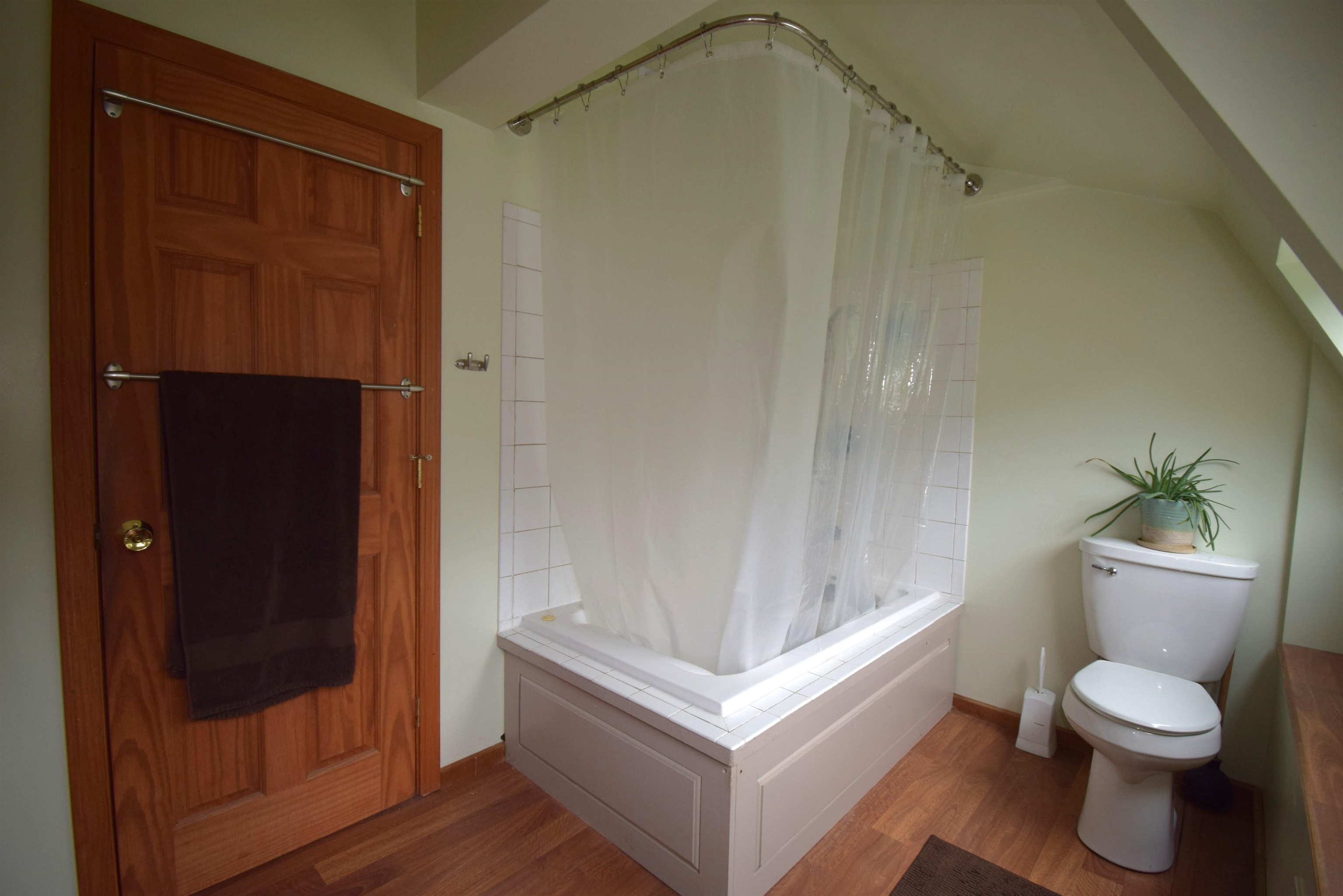 287 Middle Road Property Photo 31