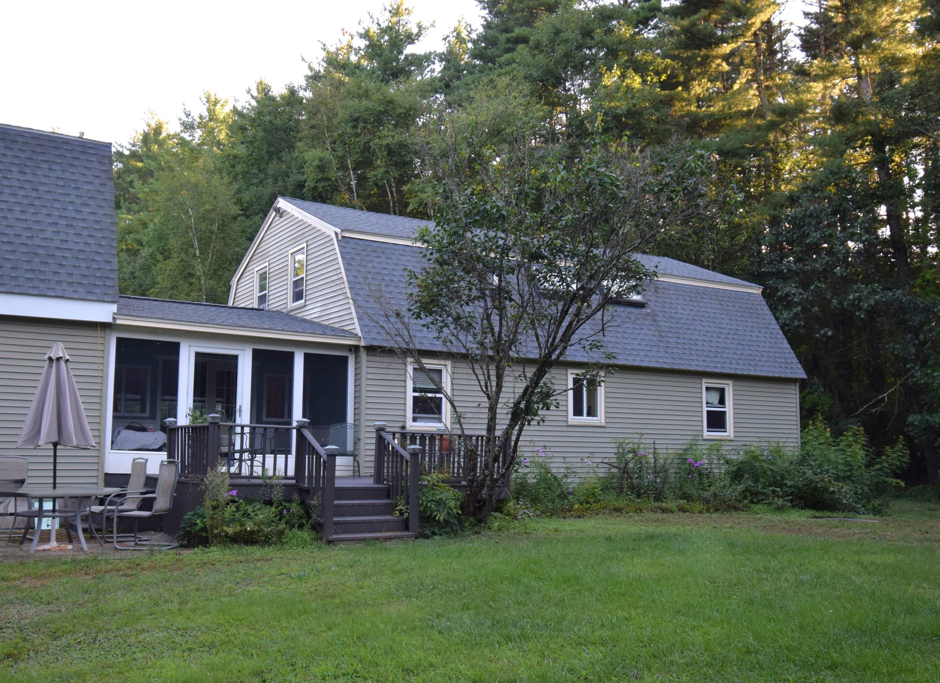 287 Middle Road Property Photo 44