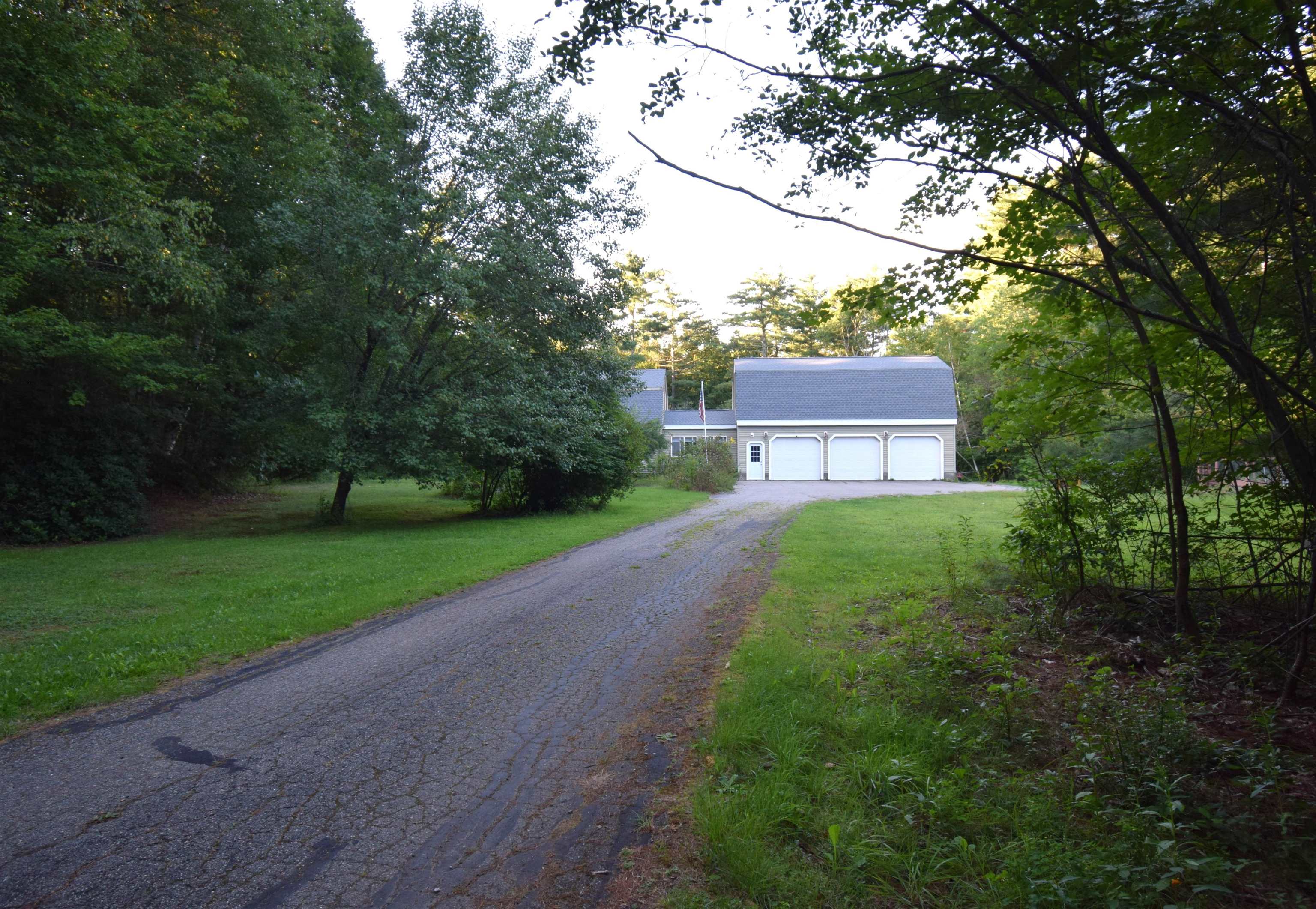 287 Middle Road Property Photo 57