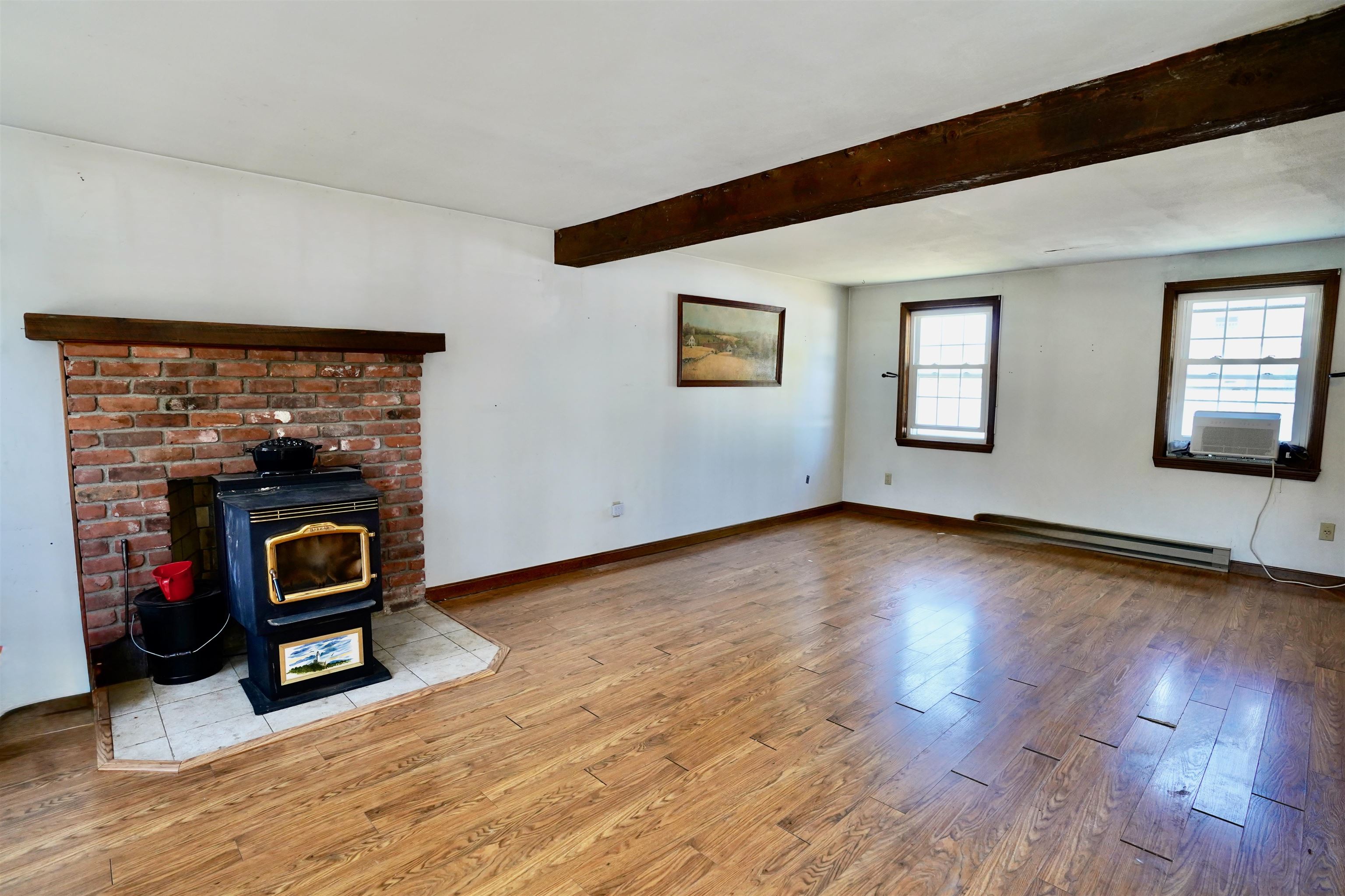 2 Jeffrey Drive Property Photo 18