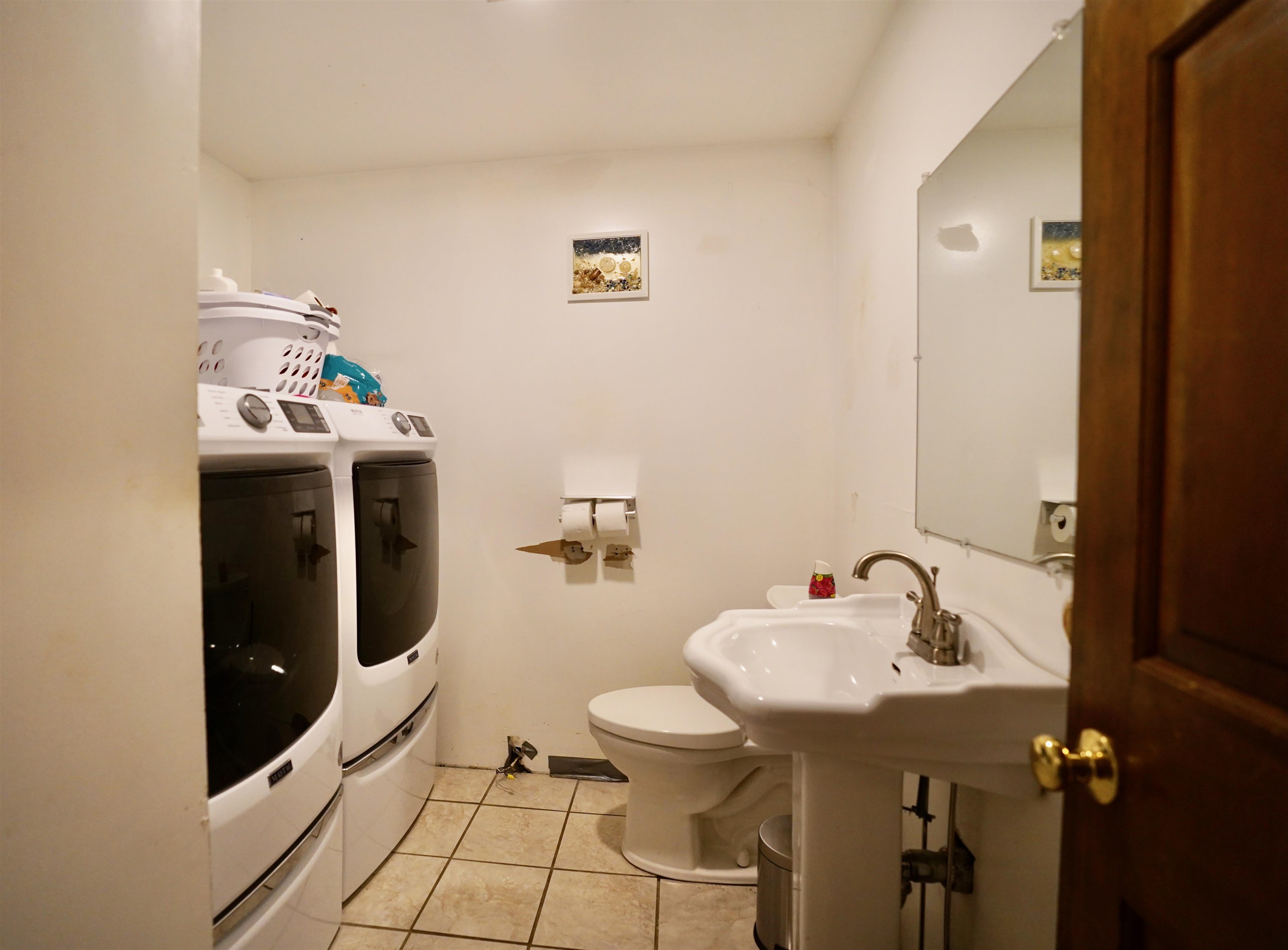 2 Jeffrey Drive Property Photo 23