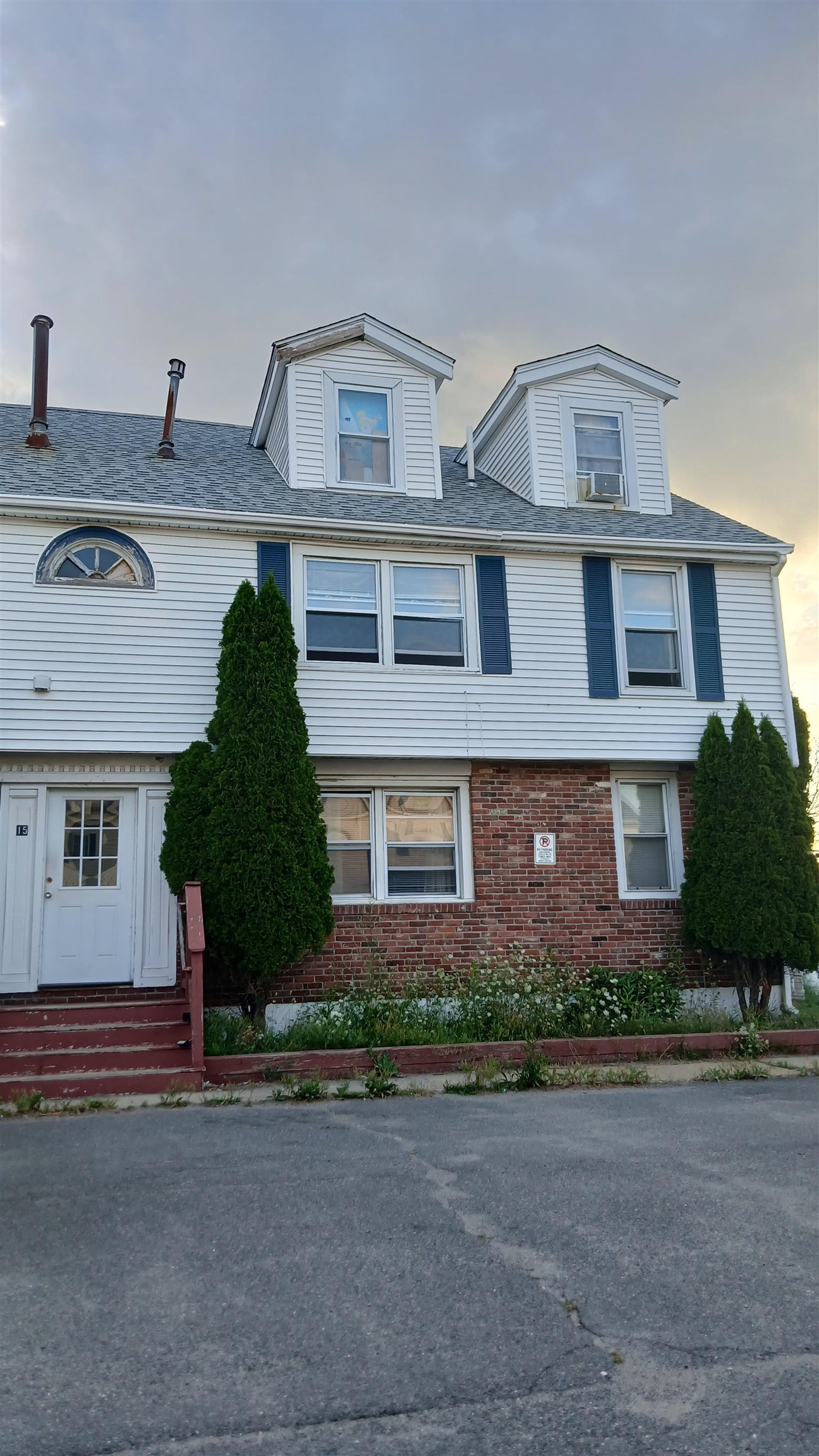 85 Brown Avenue Property Photo 1