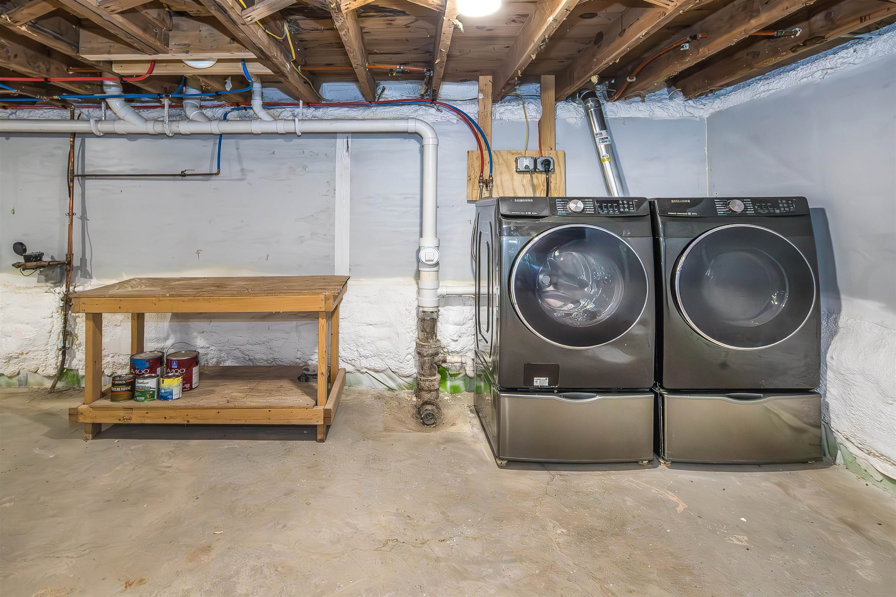 39 Williams Street Property Photo 23
