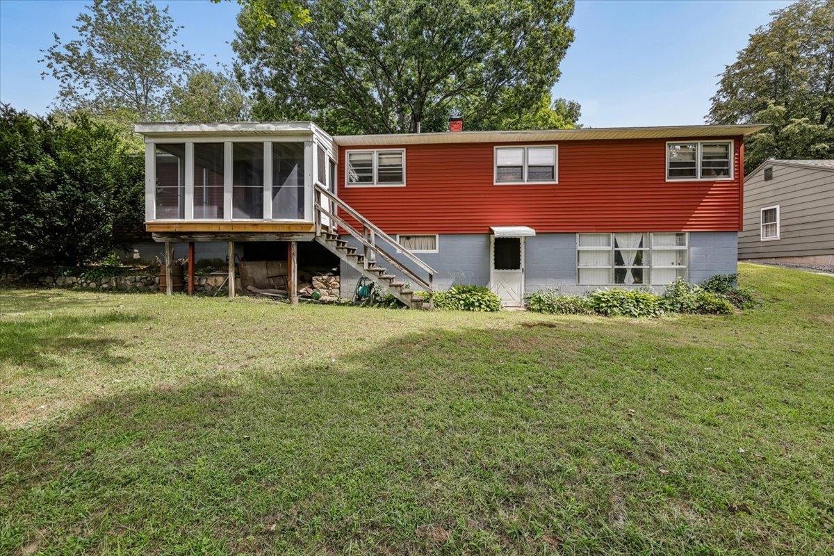 9 Harris Street Property Photo 7