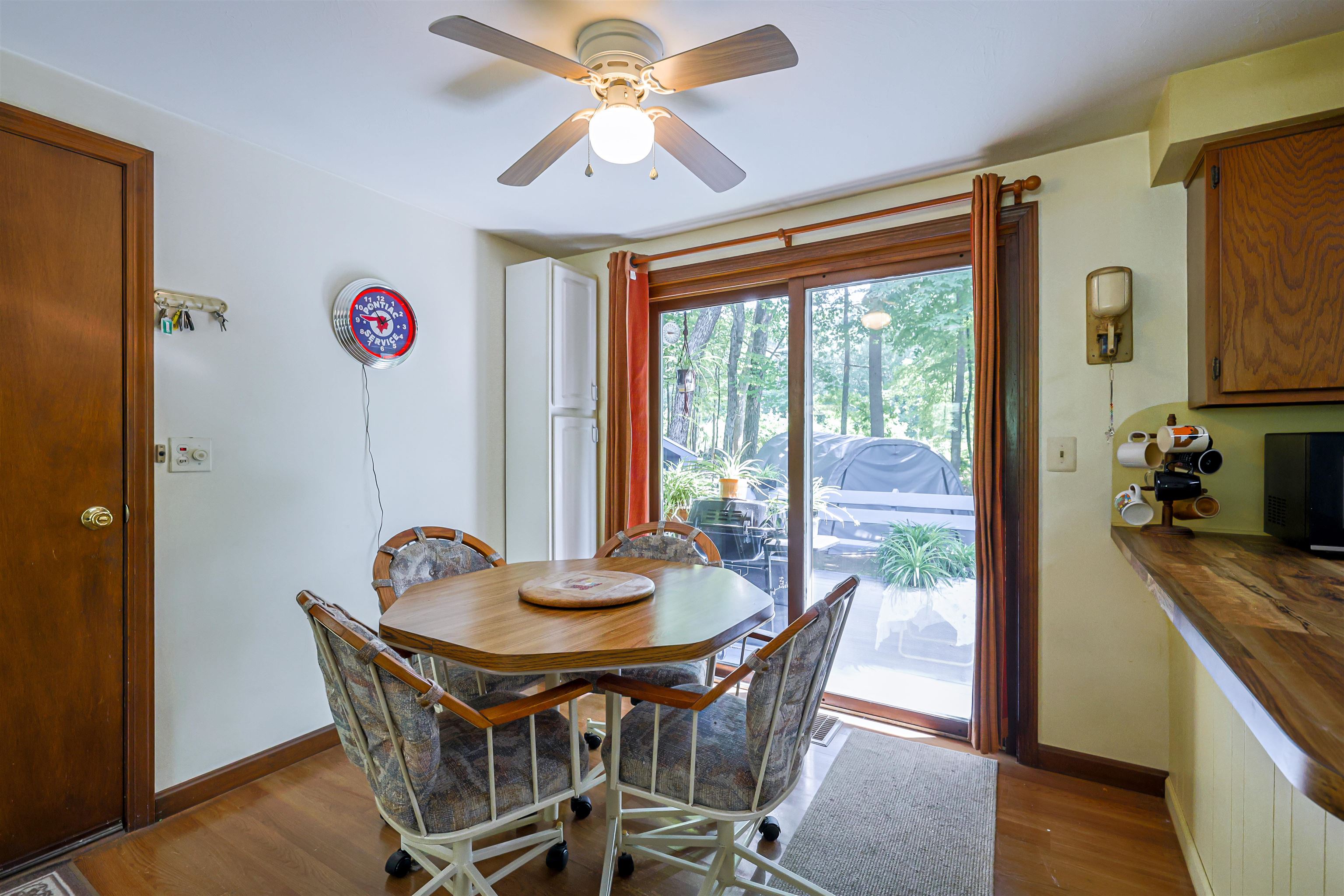 19 Comstock Drive Property Photo 9