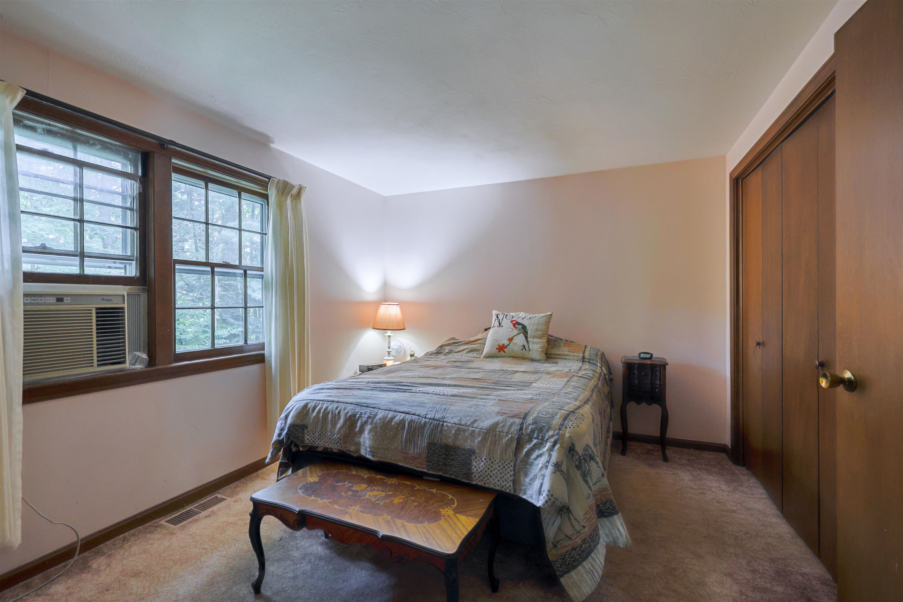 19 Comstock Drive Property Photo 11