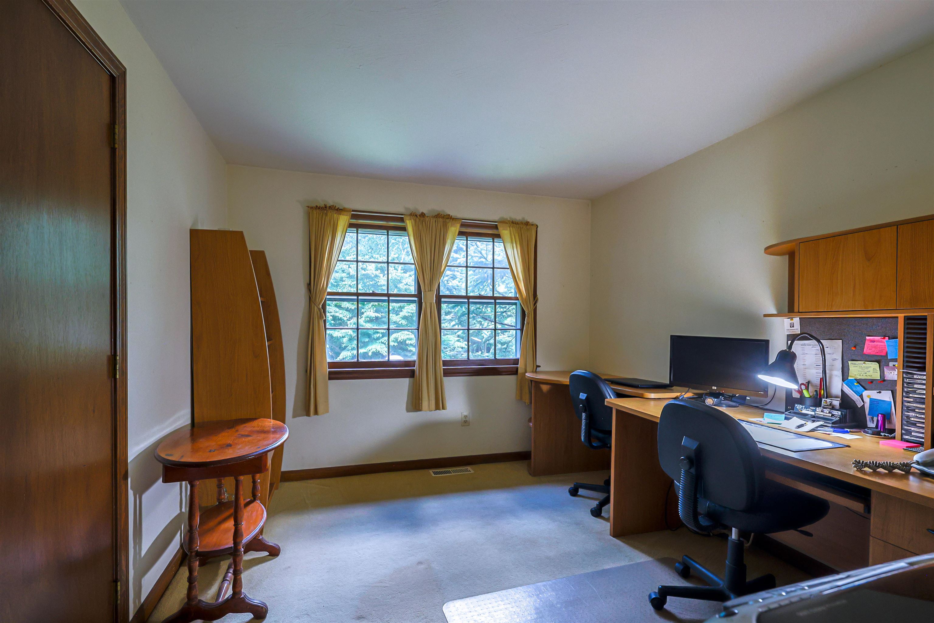 19 Comstock Drive Property Photo 13
