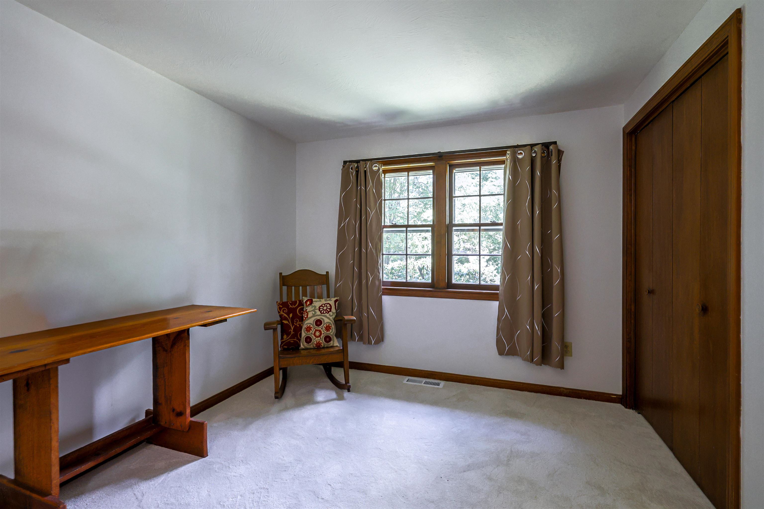 19 Comstock Drive Property Photo 15
