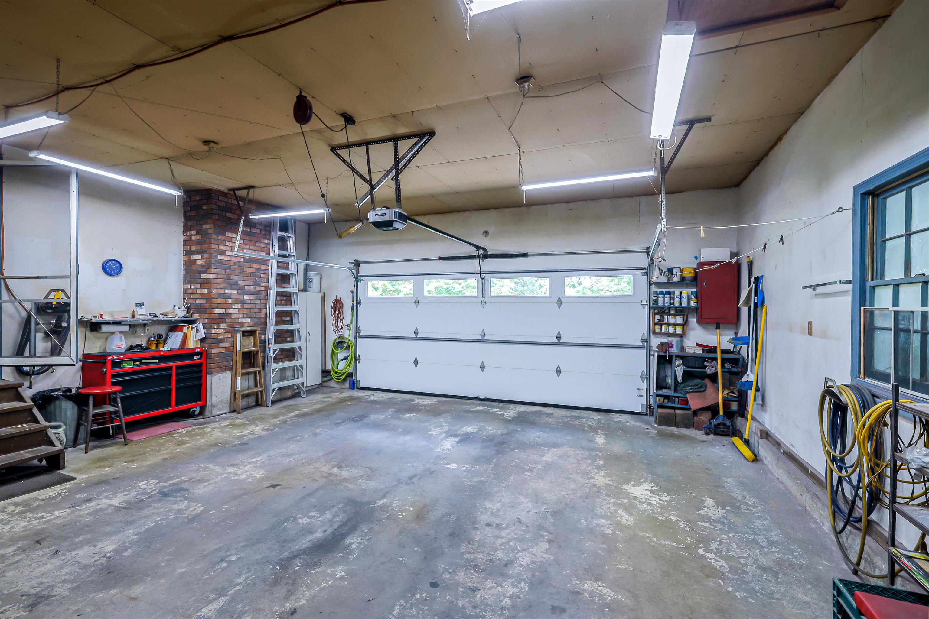 19 Comstock Drive Property Photo 22