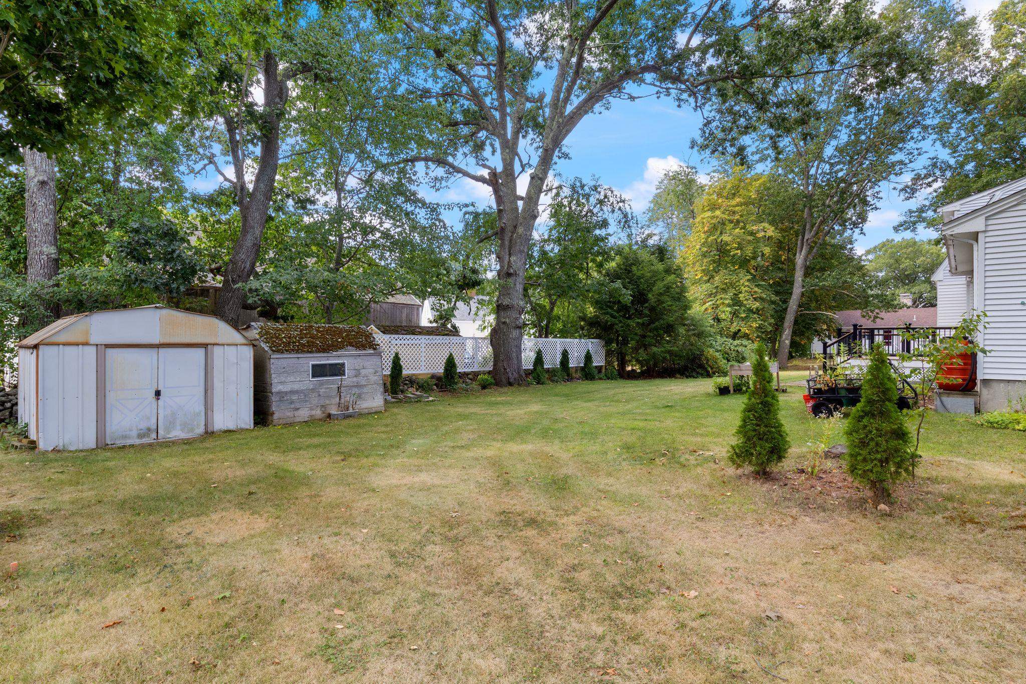 99 Presidential Circle Property Photo 7