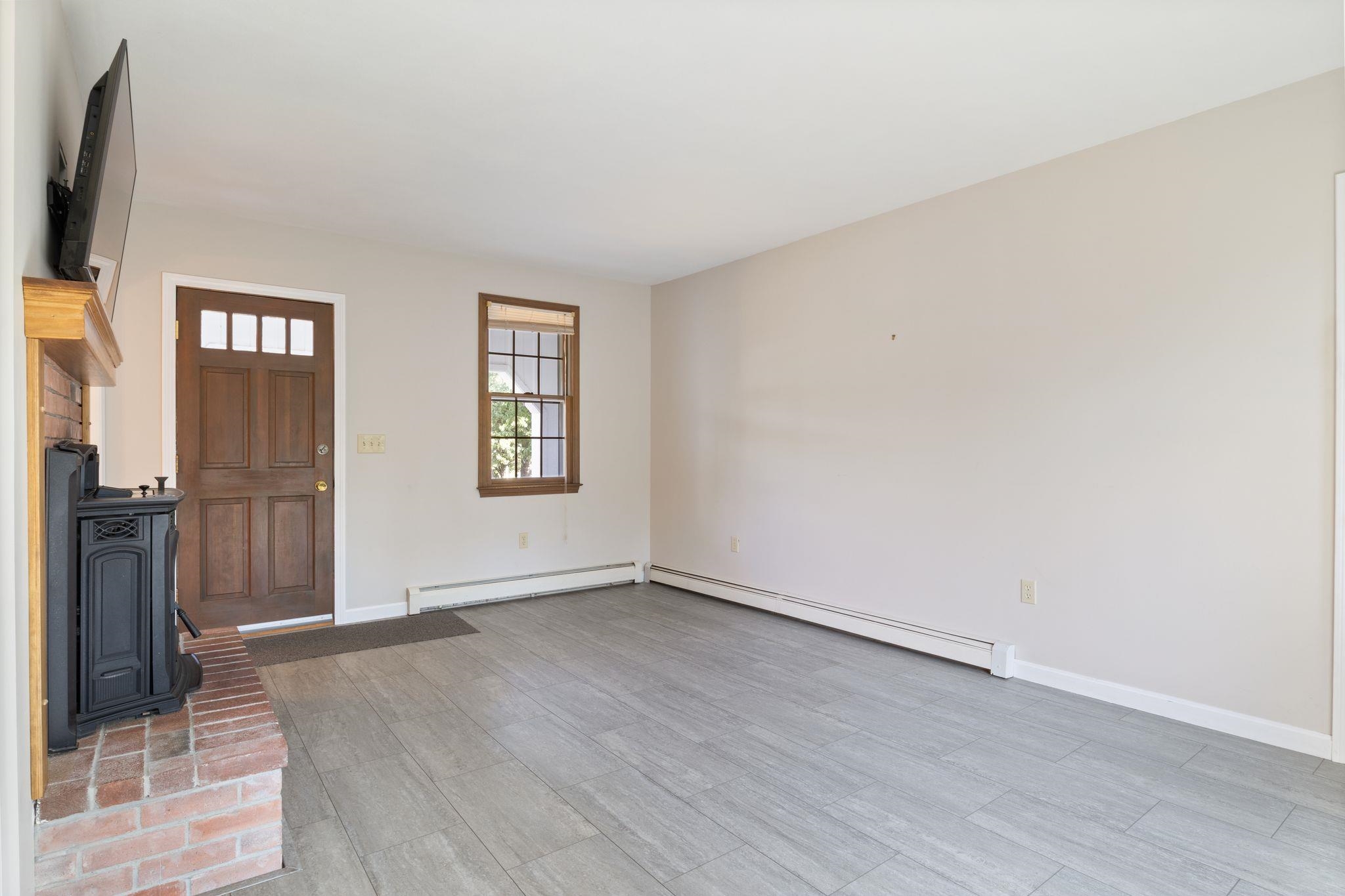 99 Presidential Circle Property Photo 19