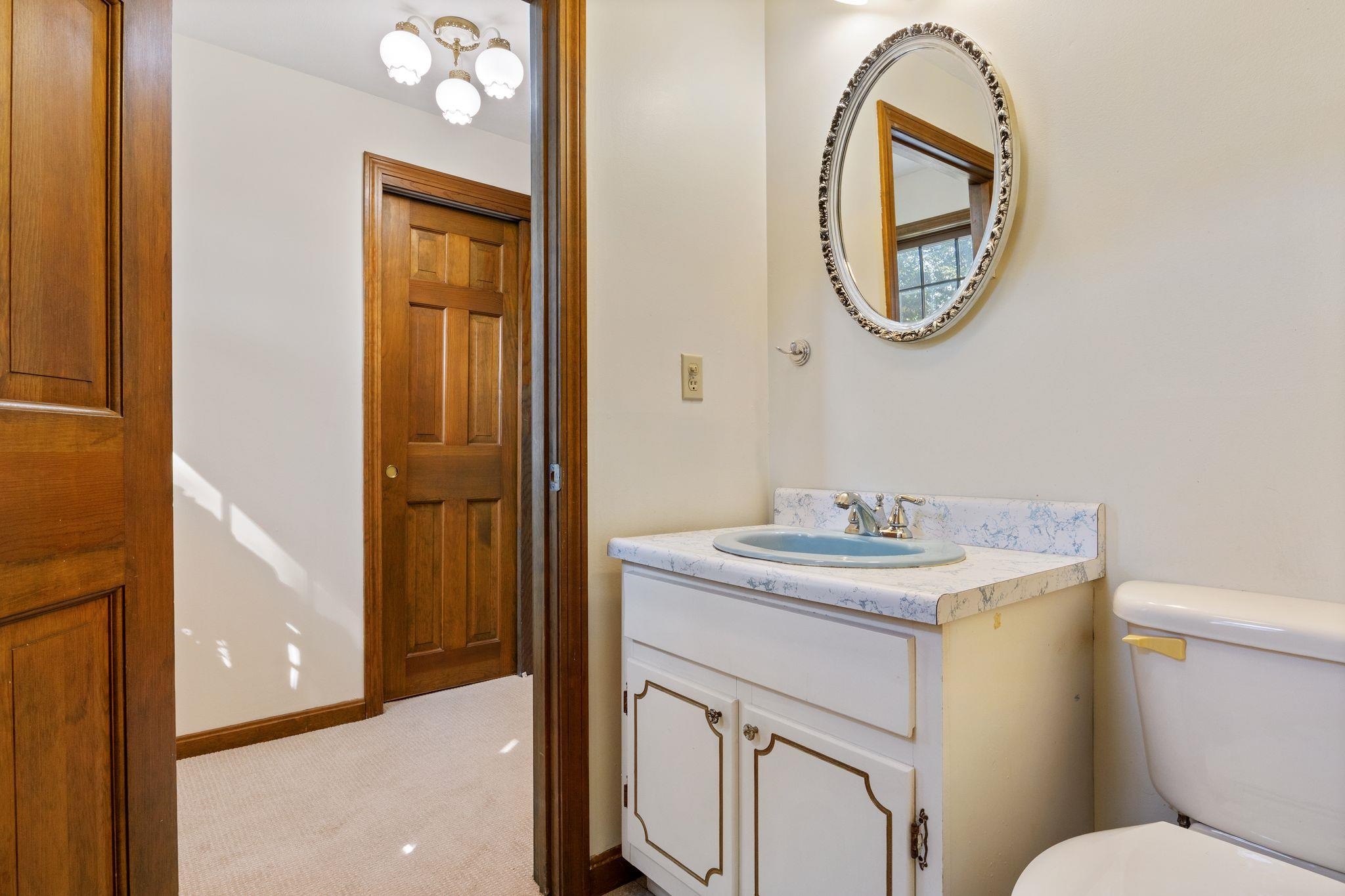 99 Presidential Circle Property Photo 30