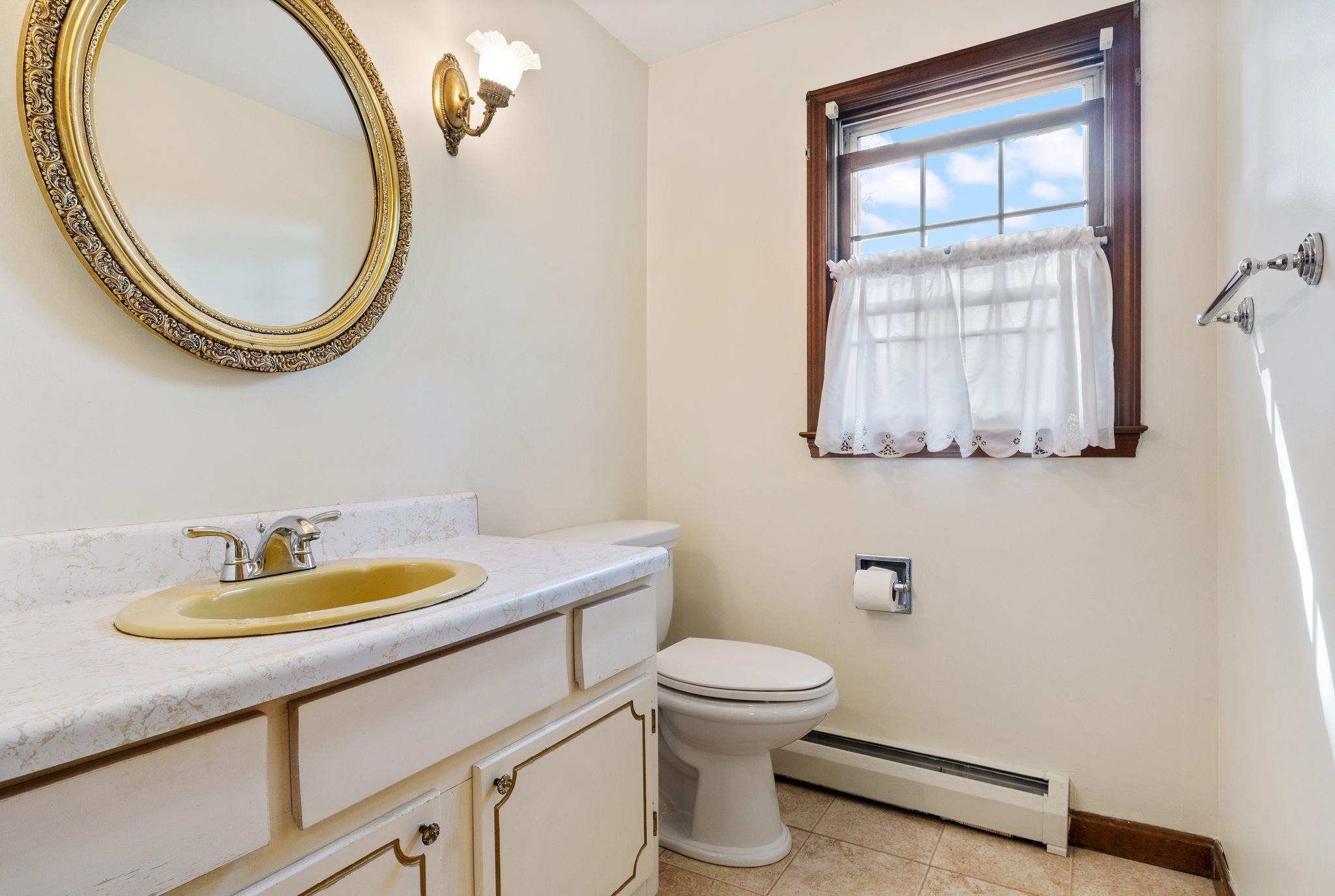 99 Presidential Circle Property Photo 31