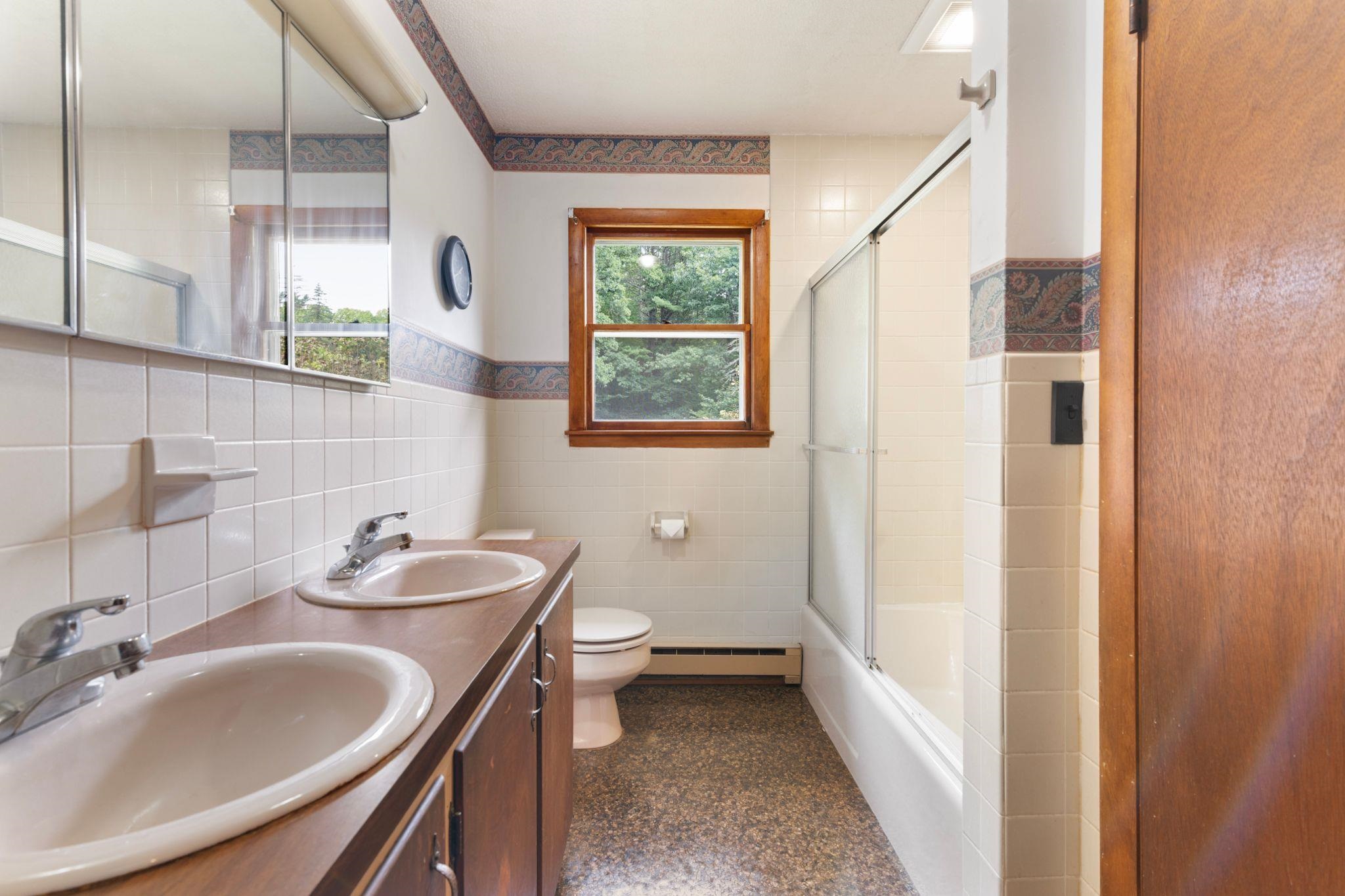 7 Randall Hill Road Property Photo 16