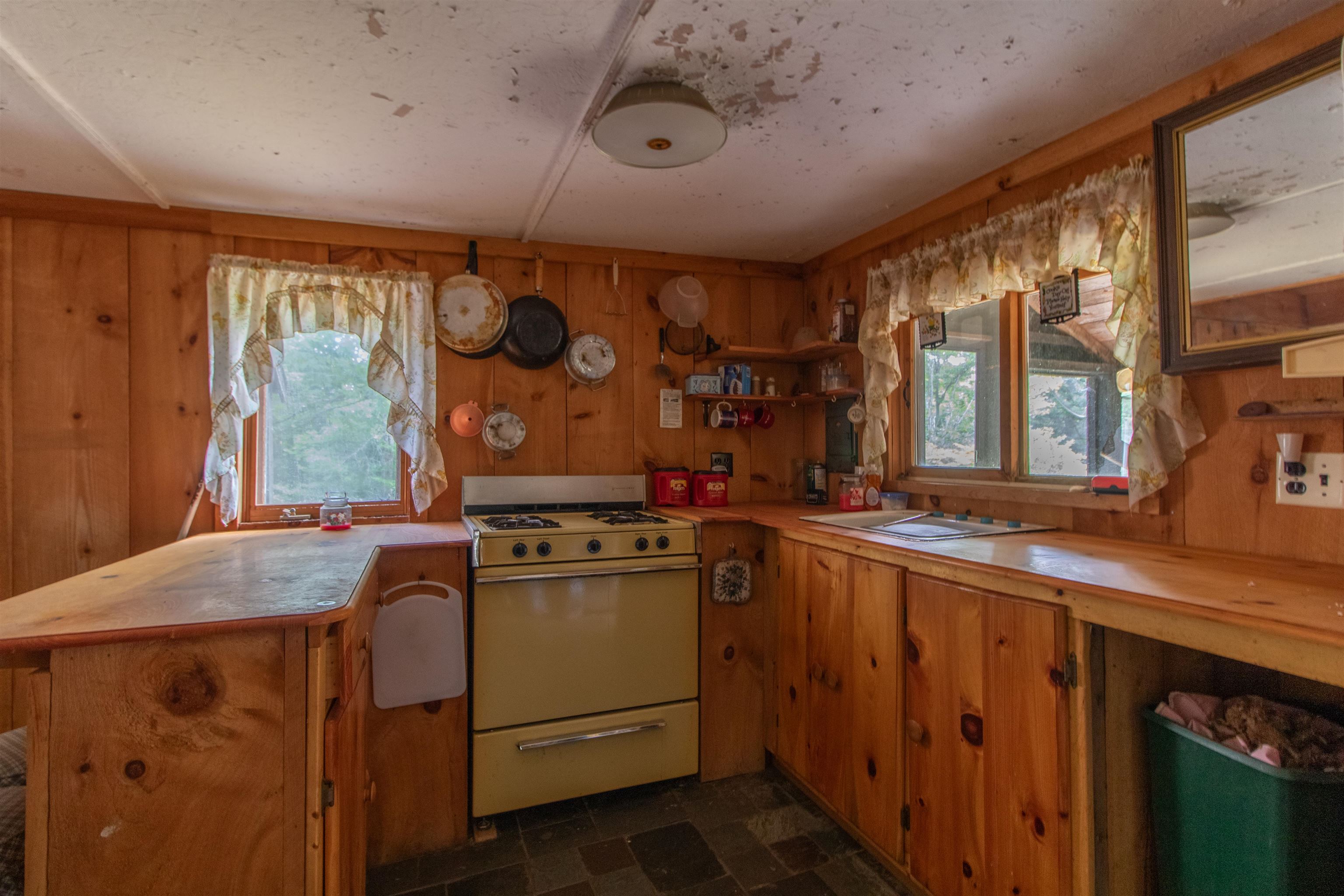 418 Hall Road Property Photo 2
