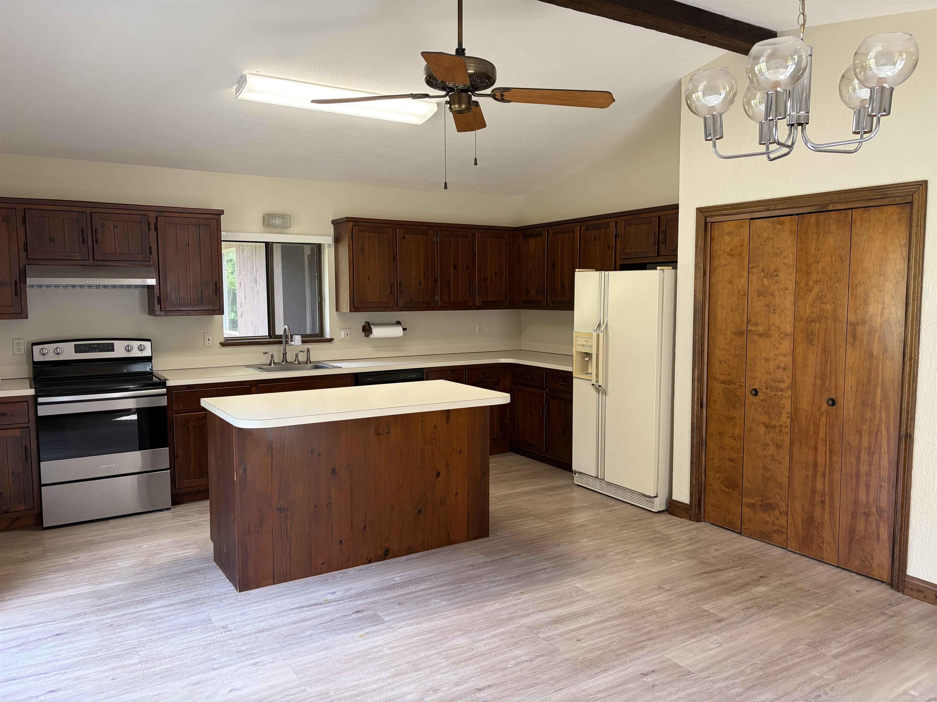 22 Cunningham Drive Property Photo 6