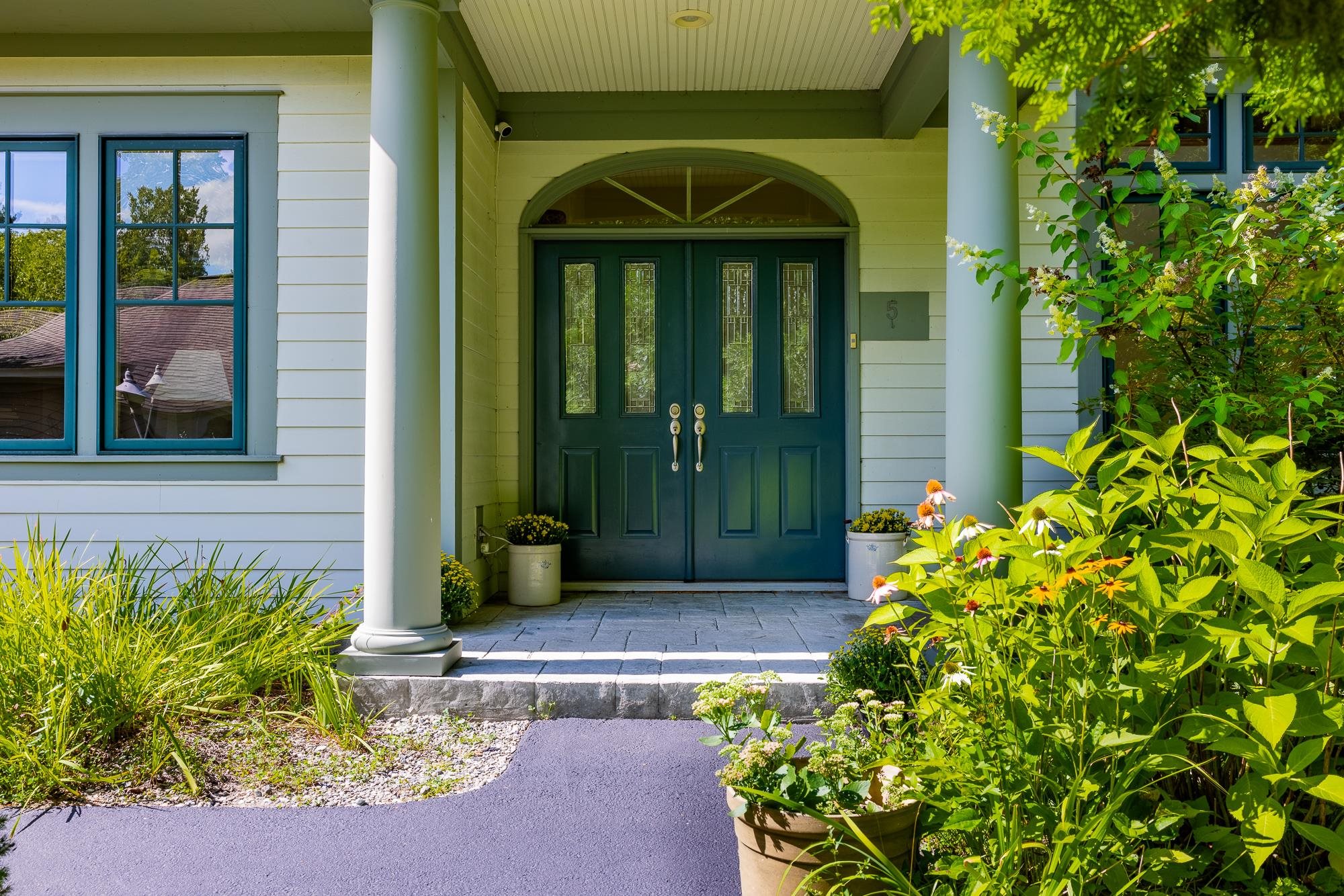 5 Bacchus Circle Property Photo 2
