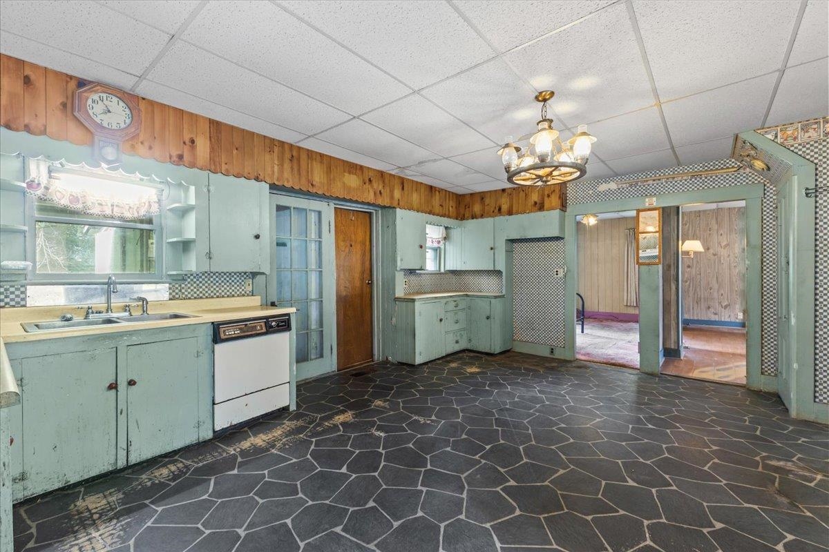 8 Buffalo Street Property Photo 8