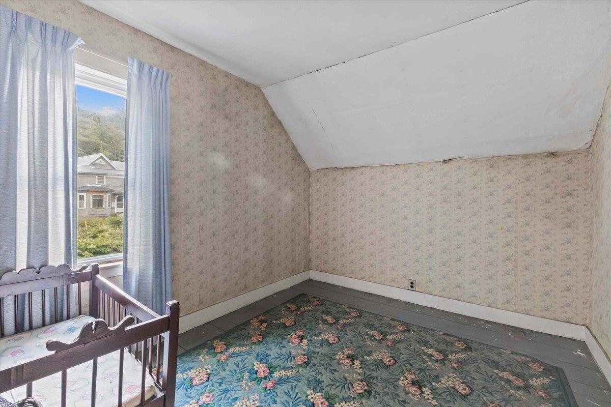 8 Buffalo Street Property Photo 17