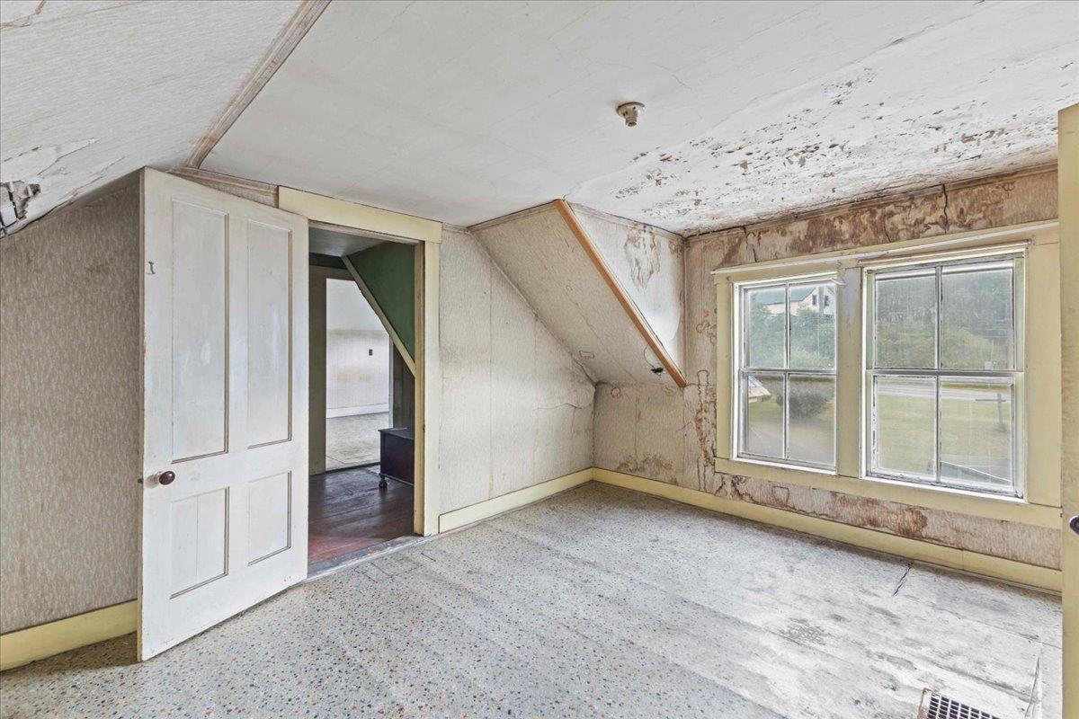8 Buffalo Street Property Photo 18
