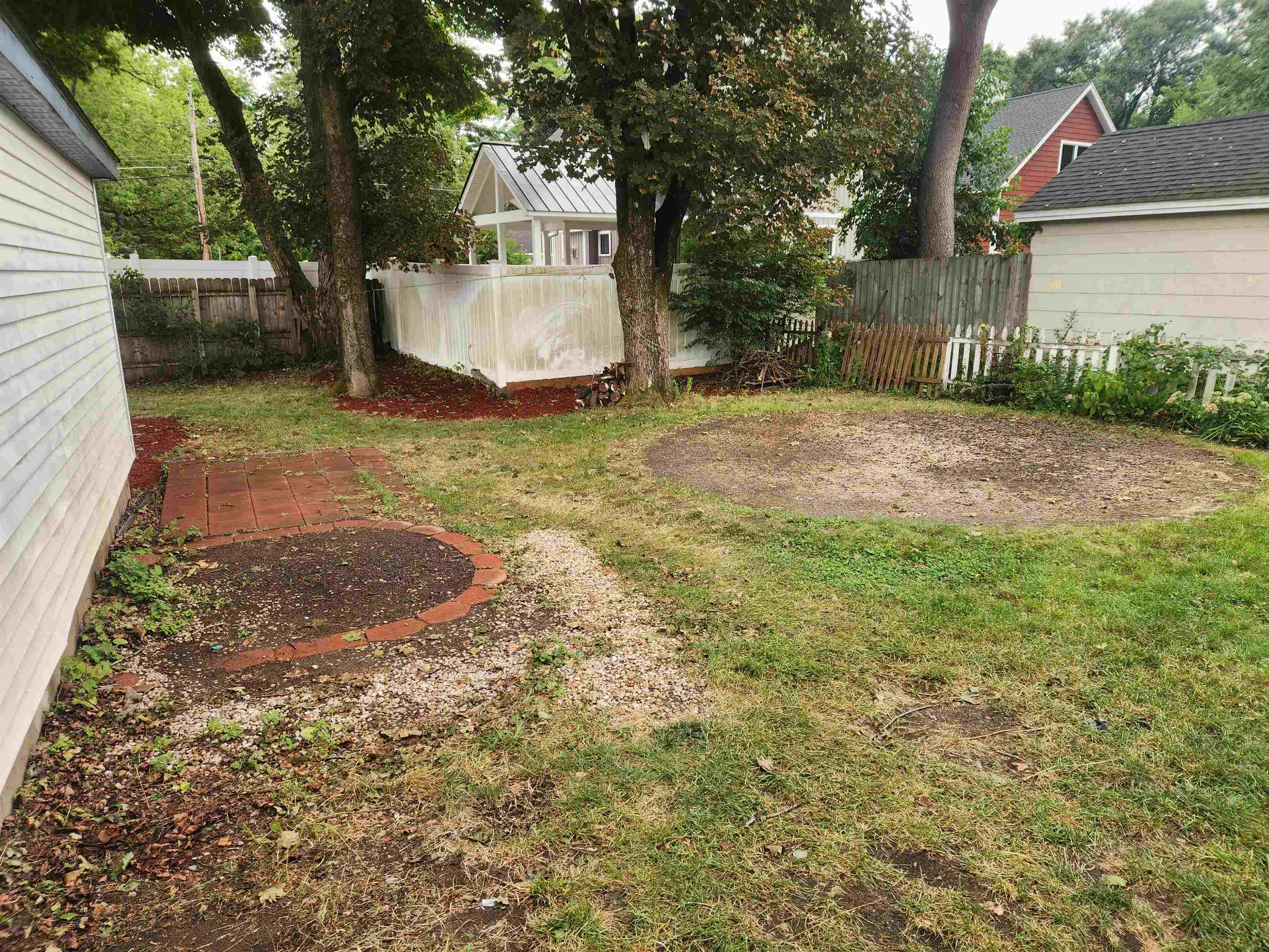 1 Wood Avenue Property Photo 6