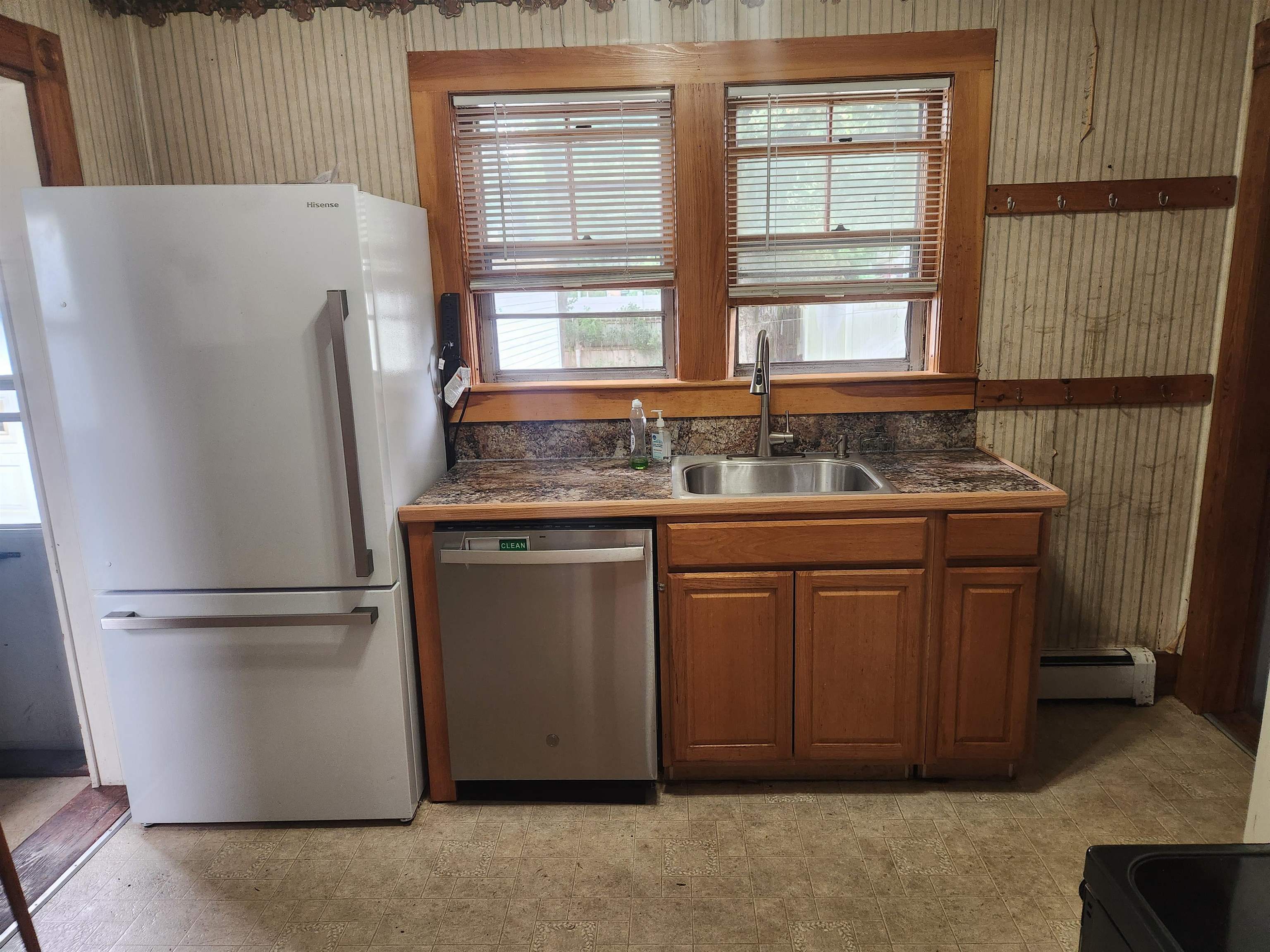 1 Wood Avenue Property Photo 7