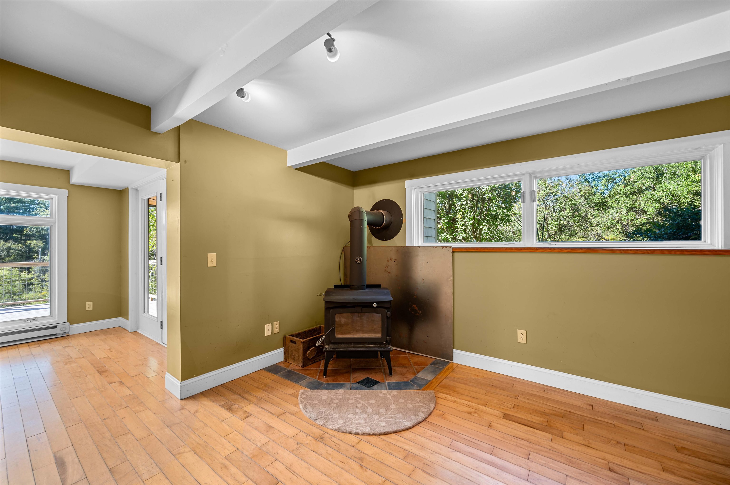 748 Chapin Road Property Photo 12