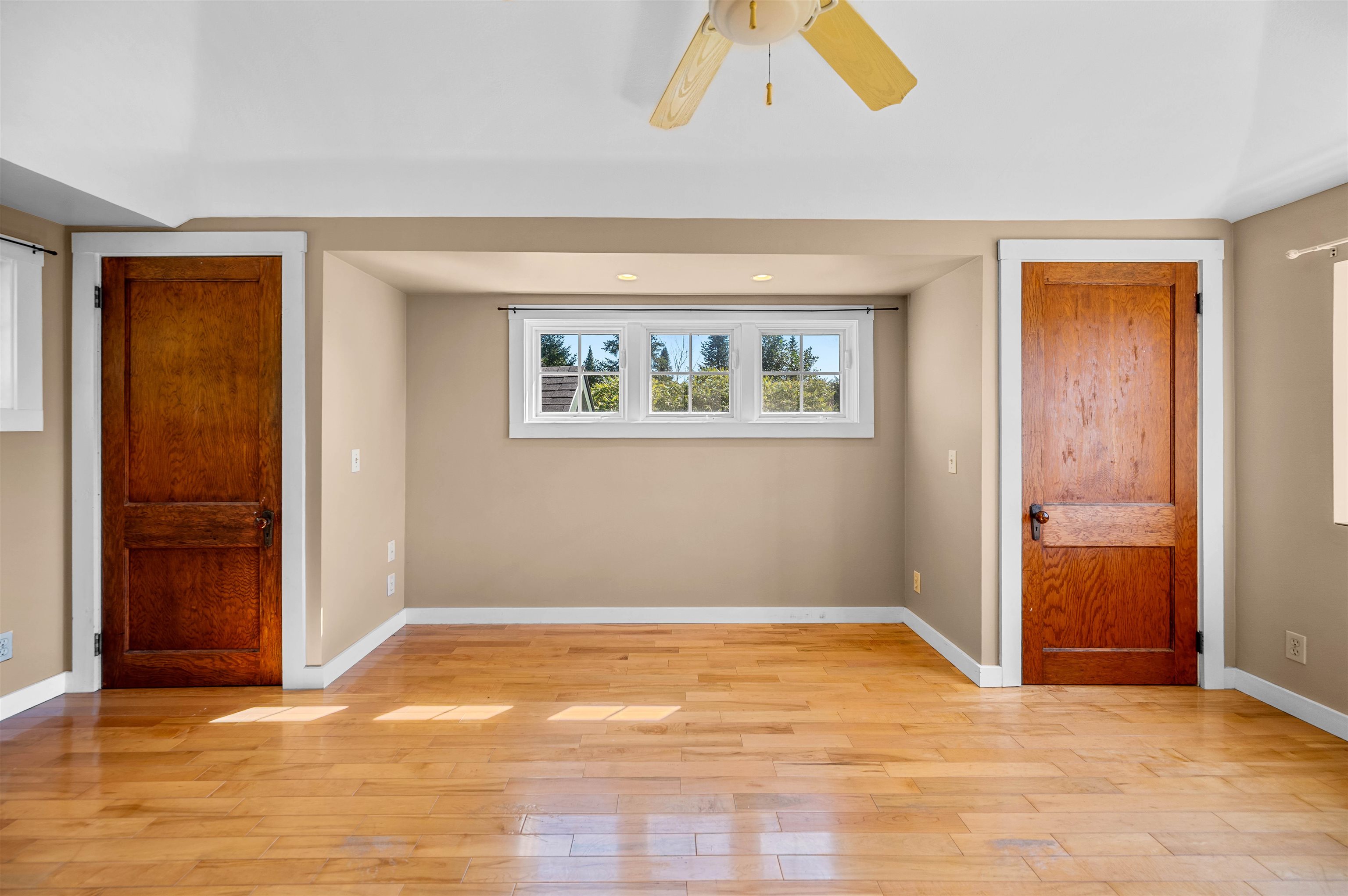 748 Chapin Road Property Photo 31