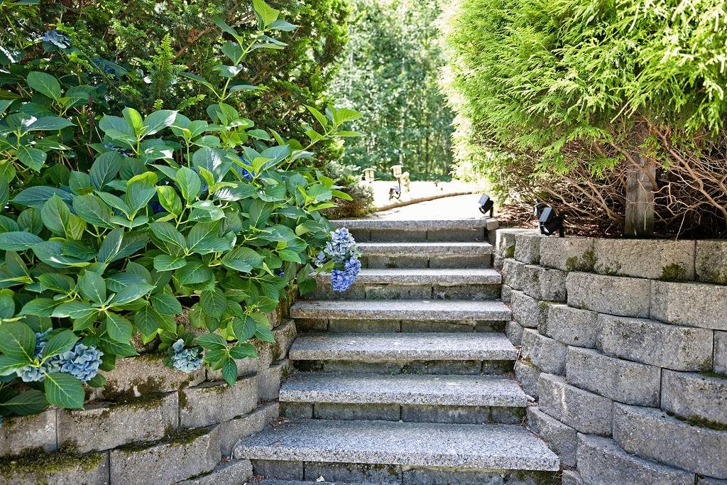 4 Hudson Drive Property Photo 3