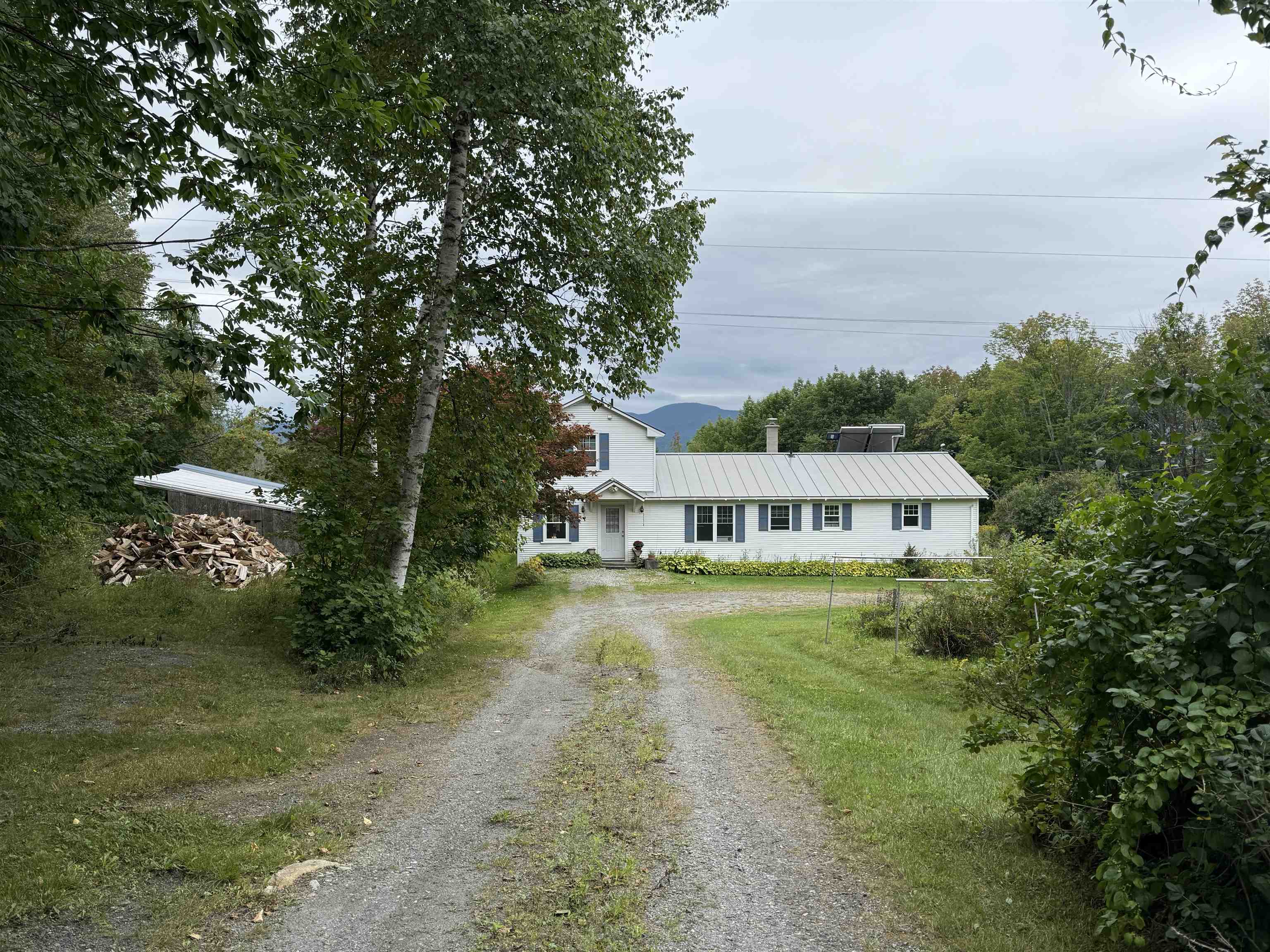 2817 Braintree Hill Road Property Photo 6