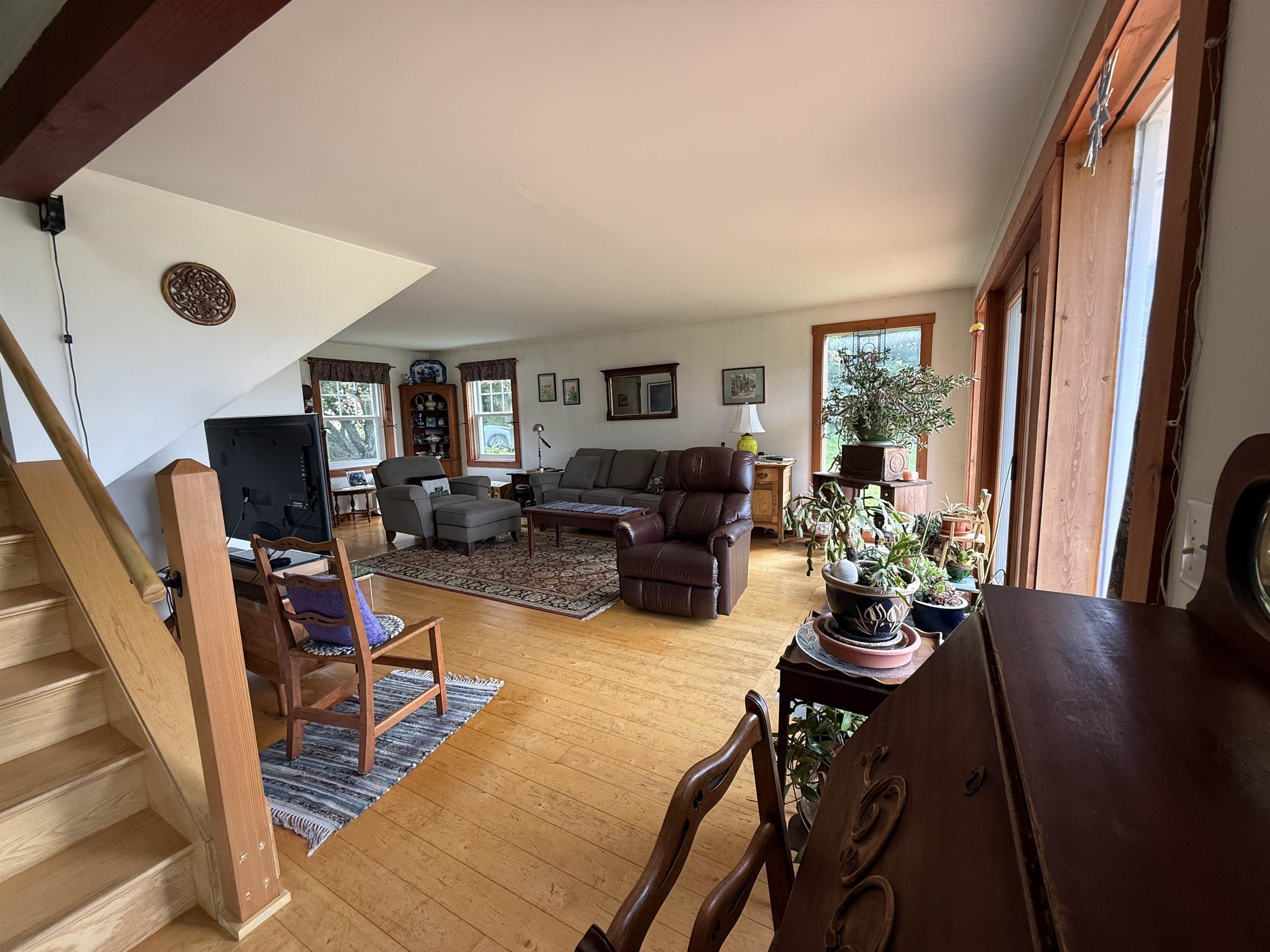 2817 Braintree Hill Road Property Photo 12